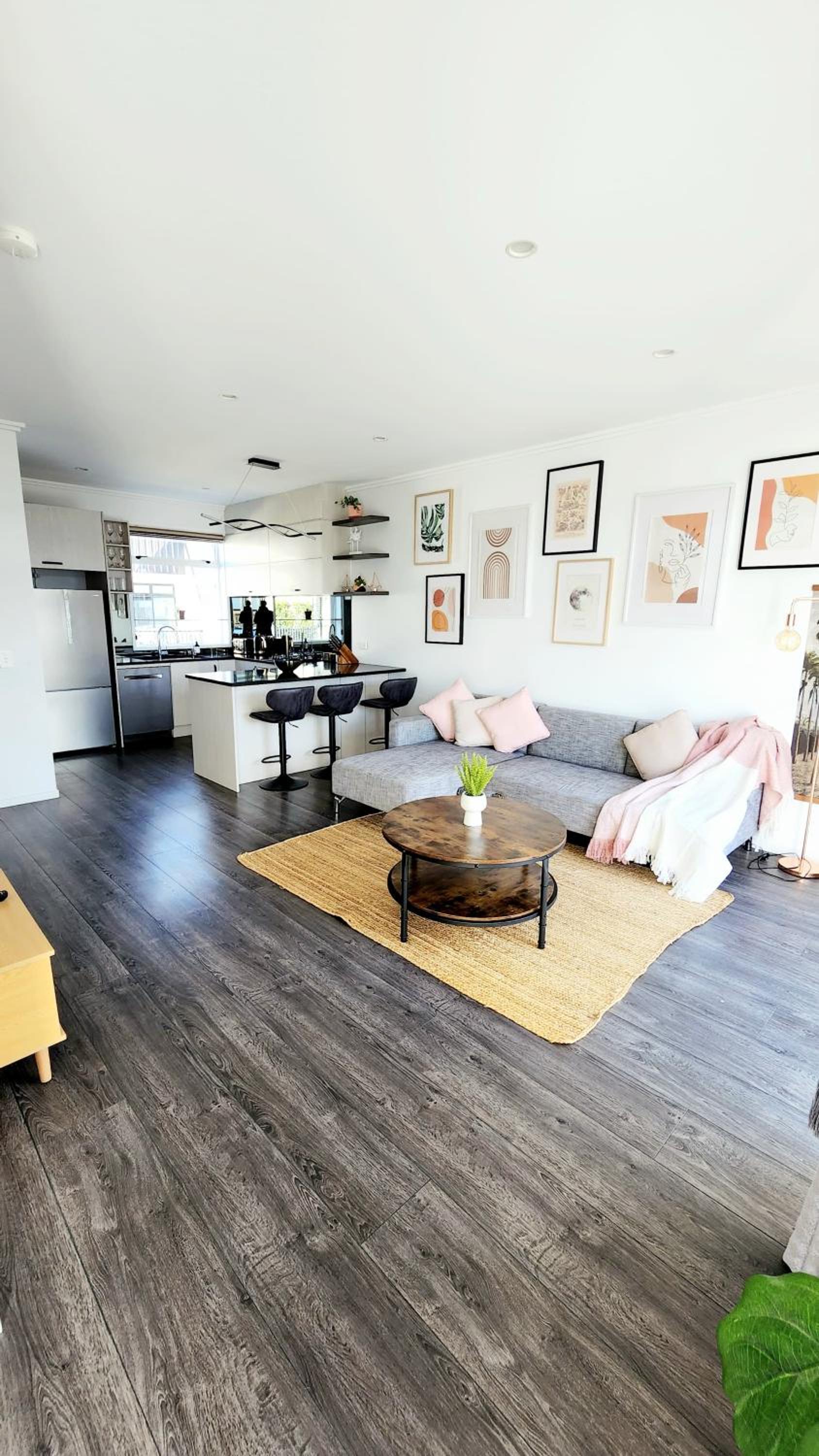 Plush 3 bedroom property in Hobsonville