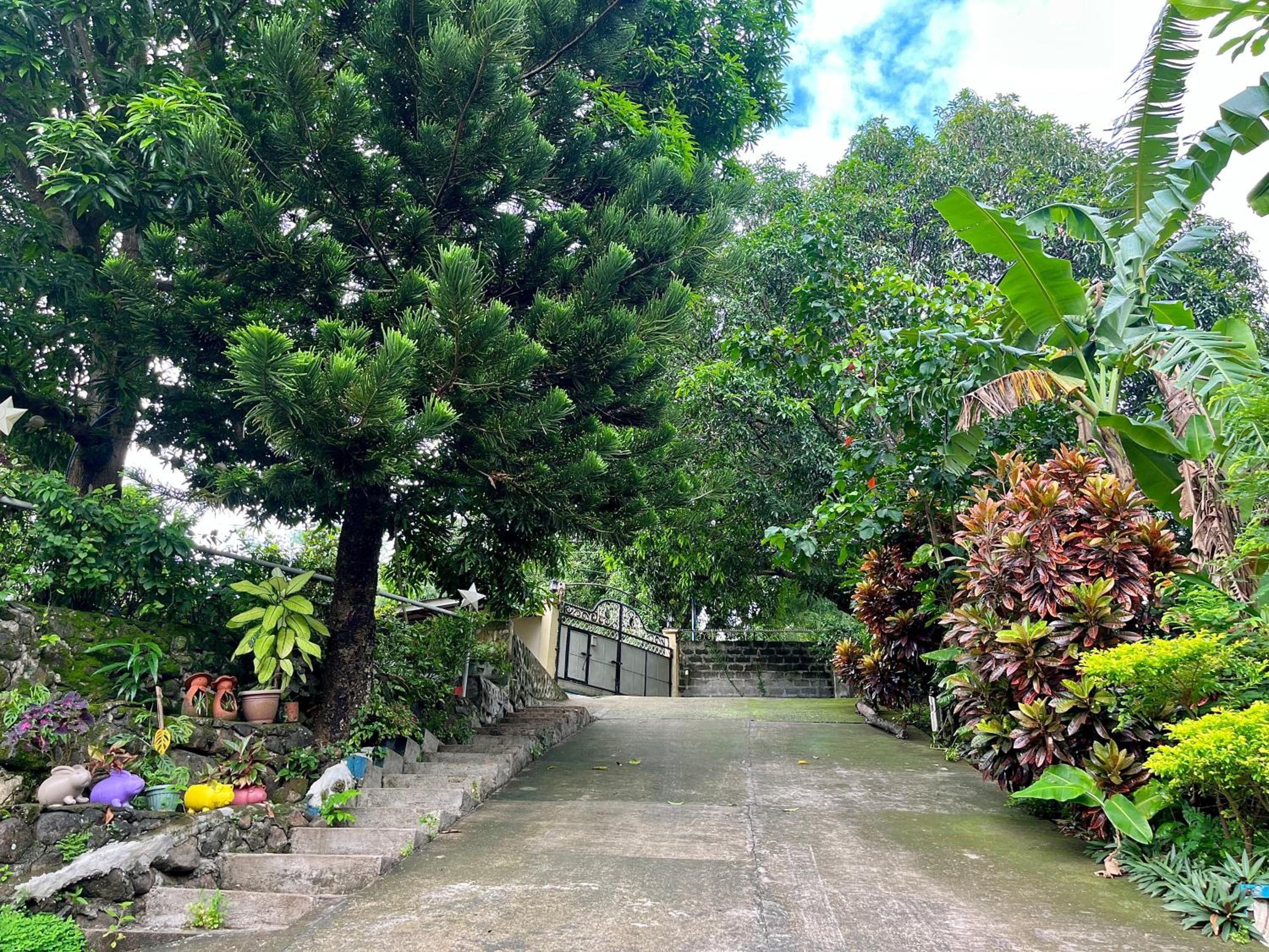 RNR Villas and Farm Resort