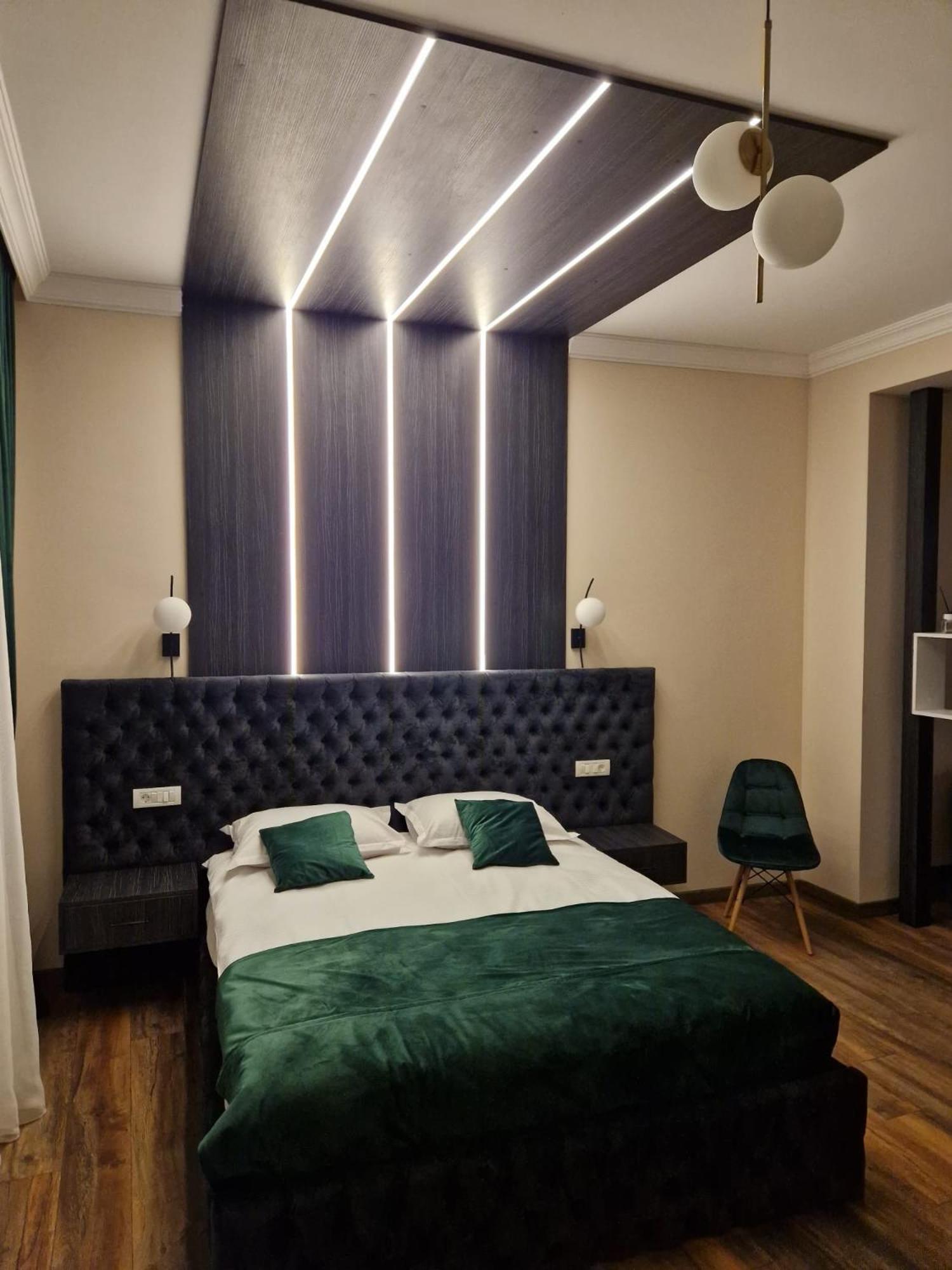 Bizi House Accommodation view 4
