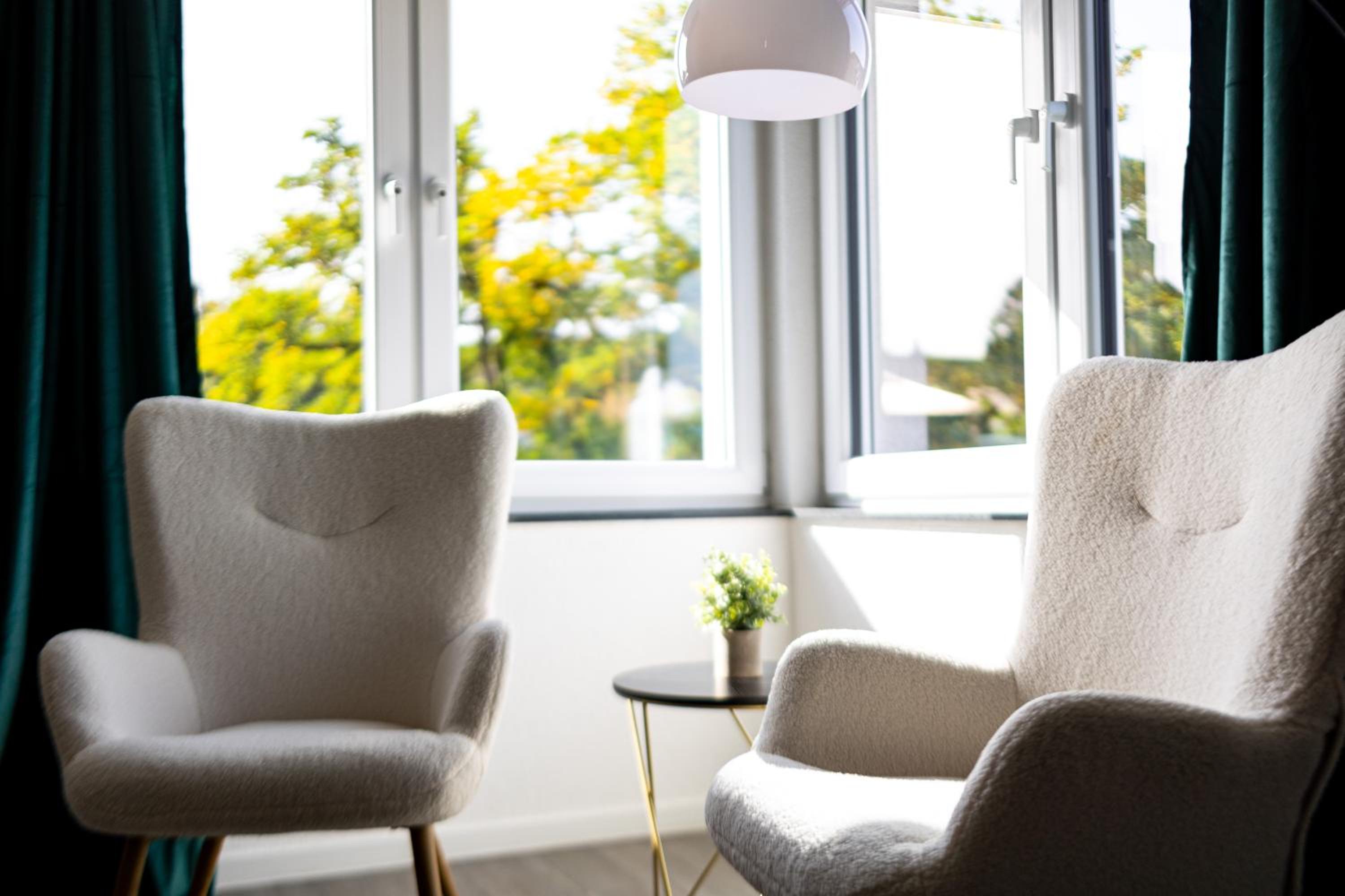 Design Apartment zentral für 6 in Andernach: Ausblick, WiFi, Küche