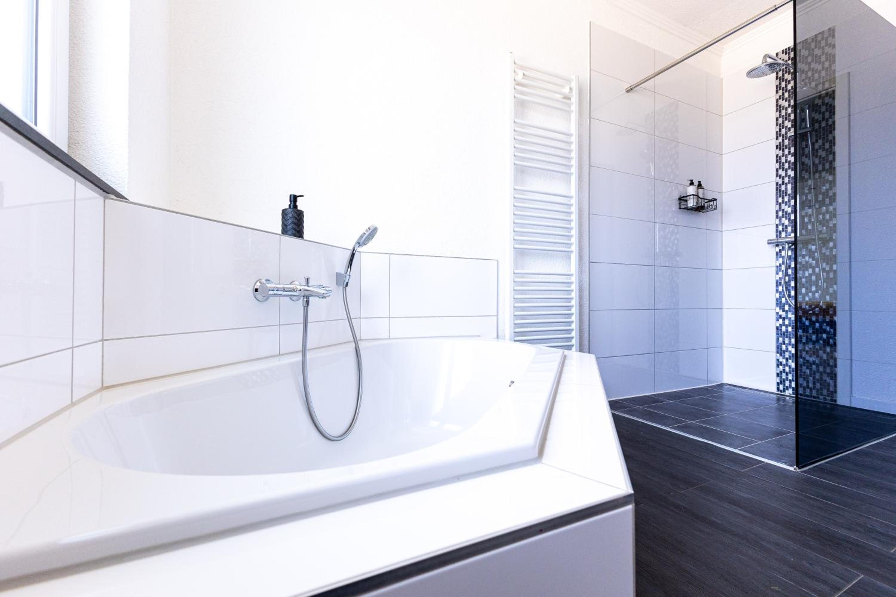 Design Apartment zentral für 6 in Andernach: Ausblick, WiFi, Küche