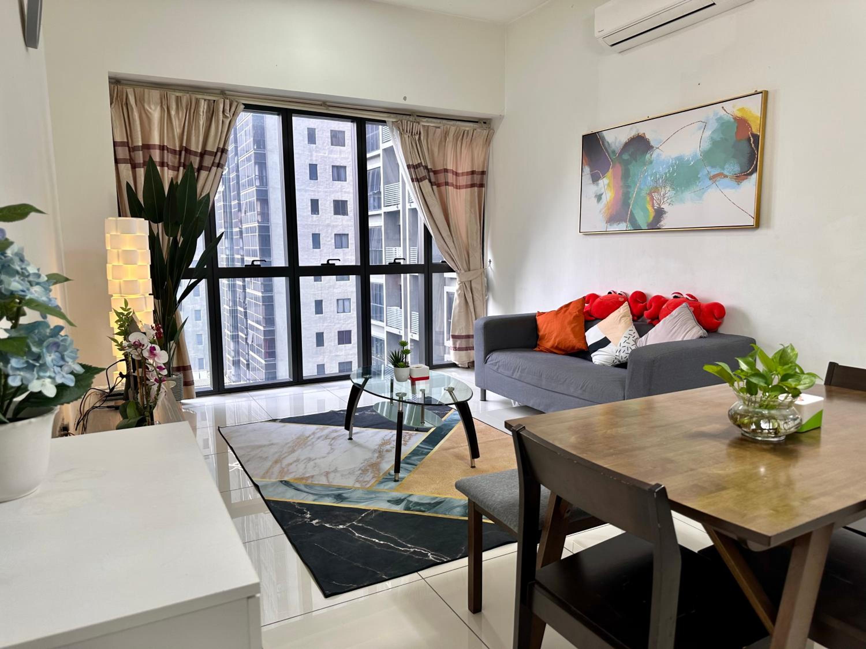 2BR Apartment @ Icon City photo 8