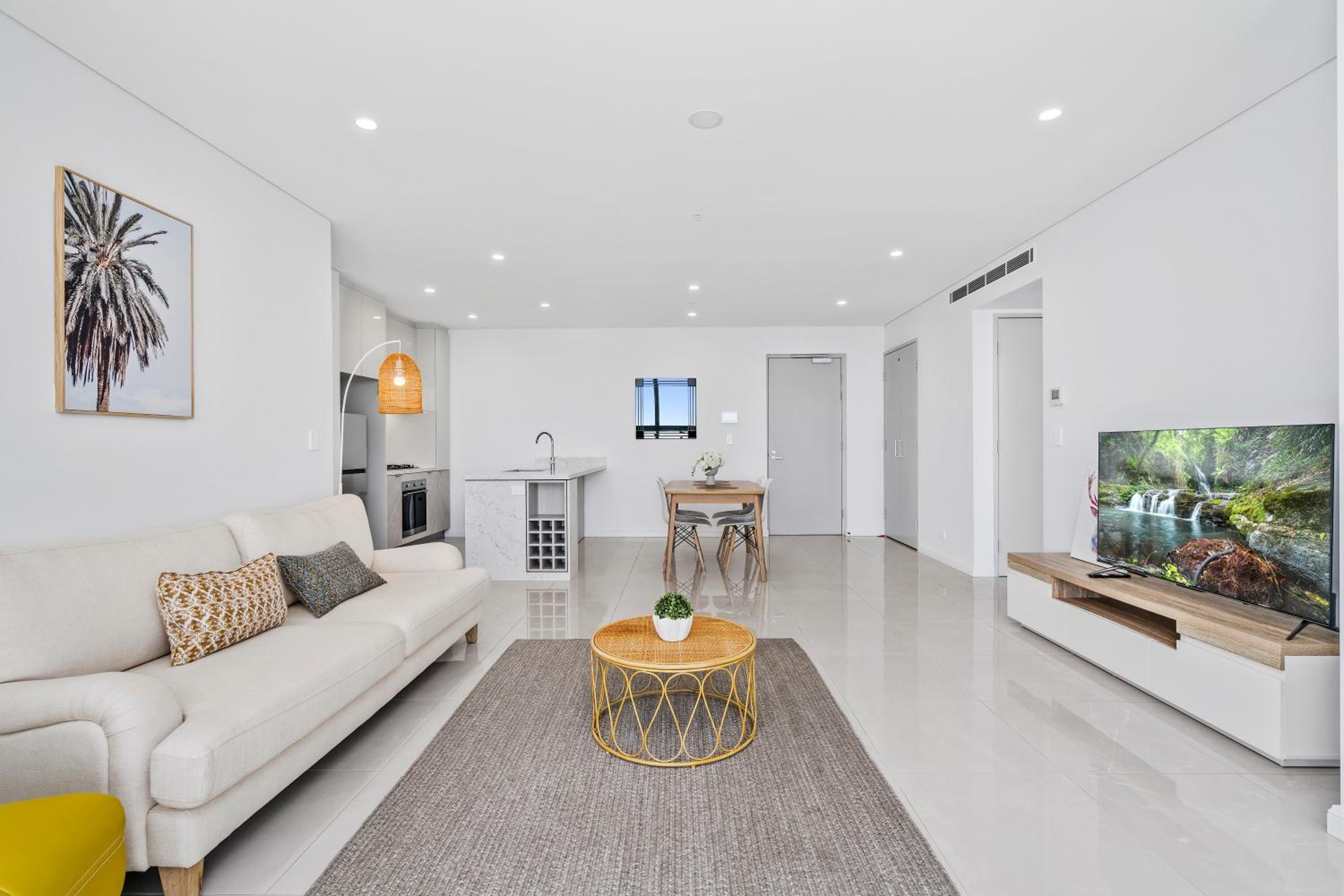 Surfers Paradise New Beachfront Apartments