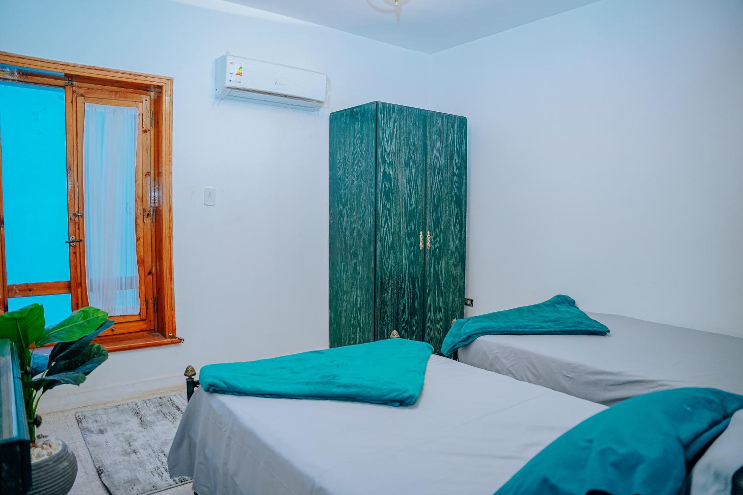 Tunis Oasis 4 Bedrooms private villa with private pool