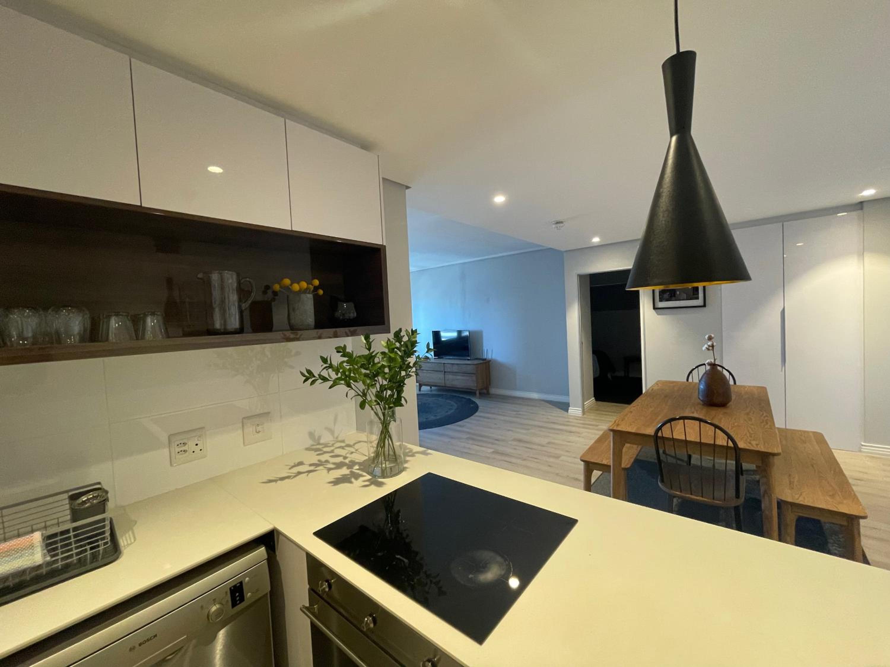 16 on Bree, Luxury Two bedroom Apartment view 4