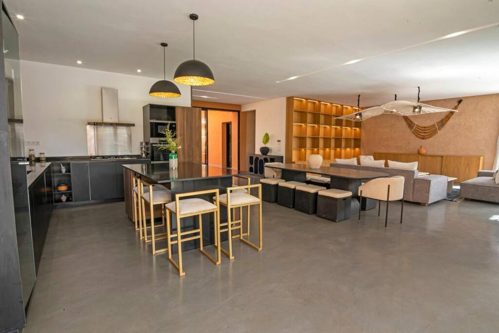 Villa 4 chambres - Piscine view 2