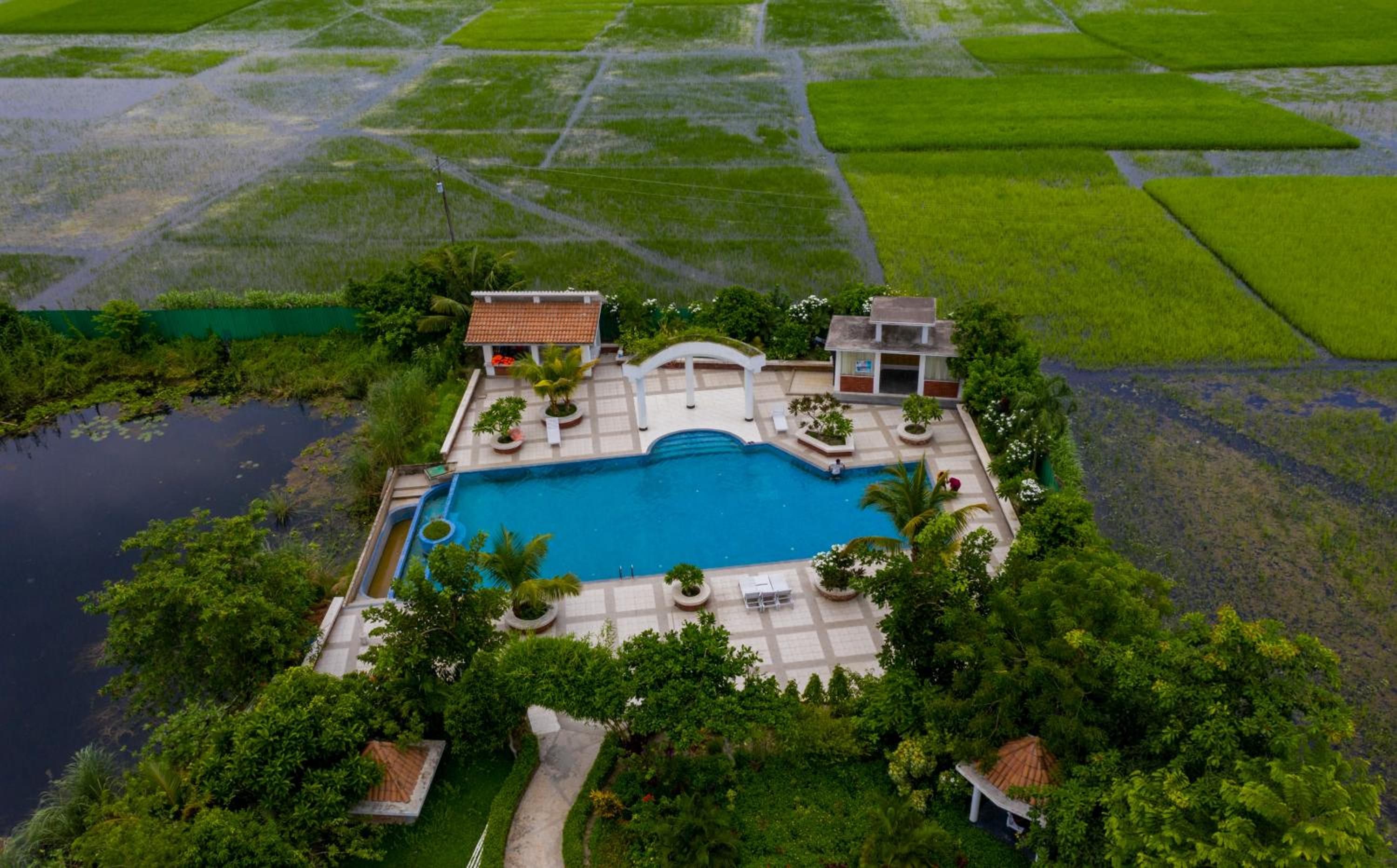 Water Garden Resort & Spa