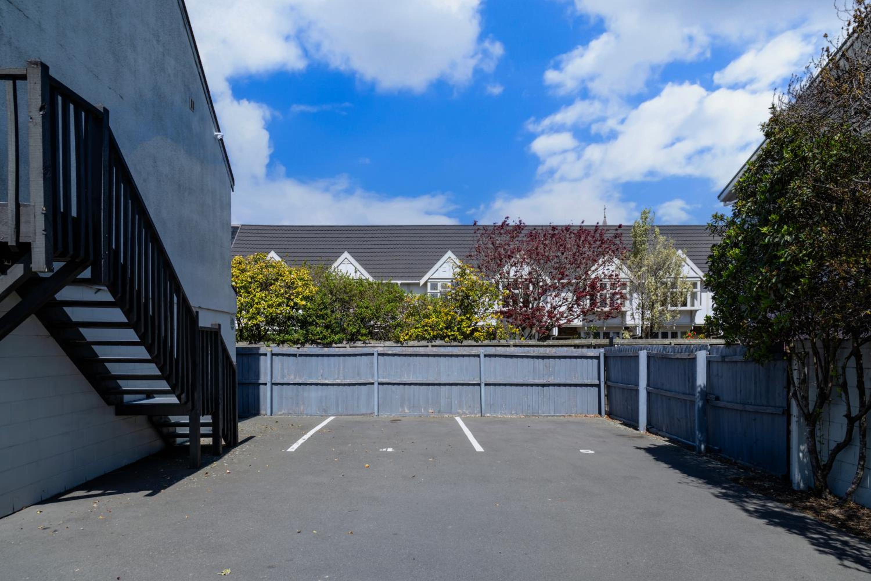 Merivale Court Motel & Apartments