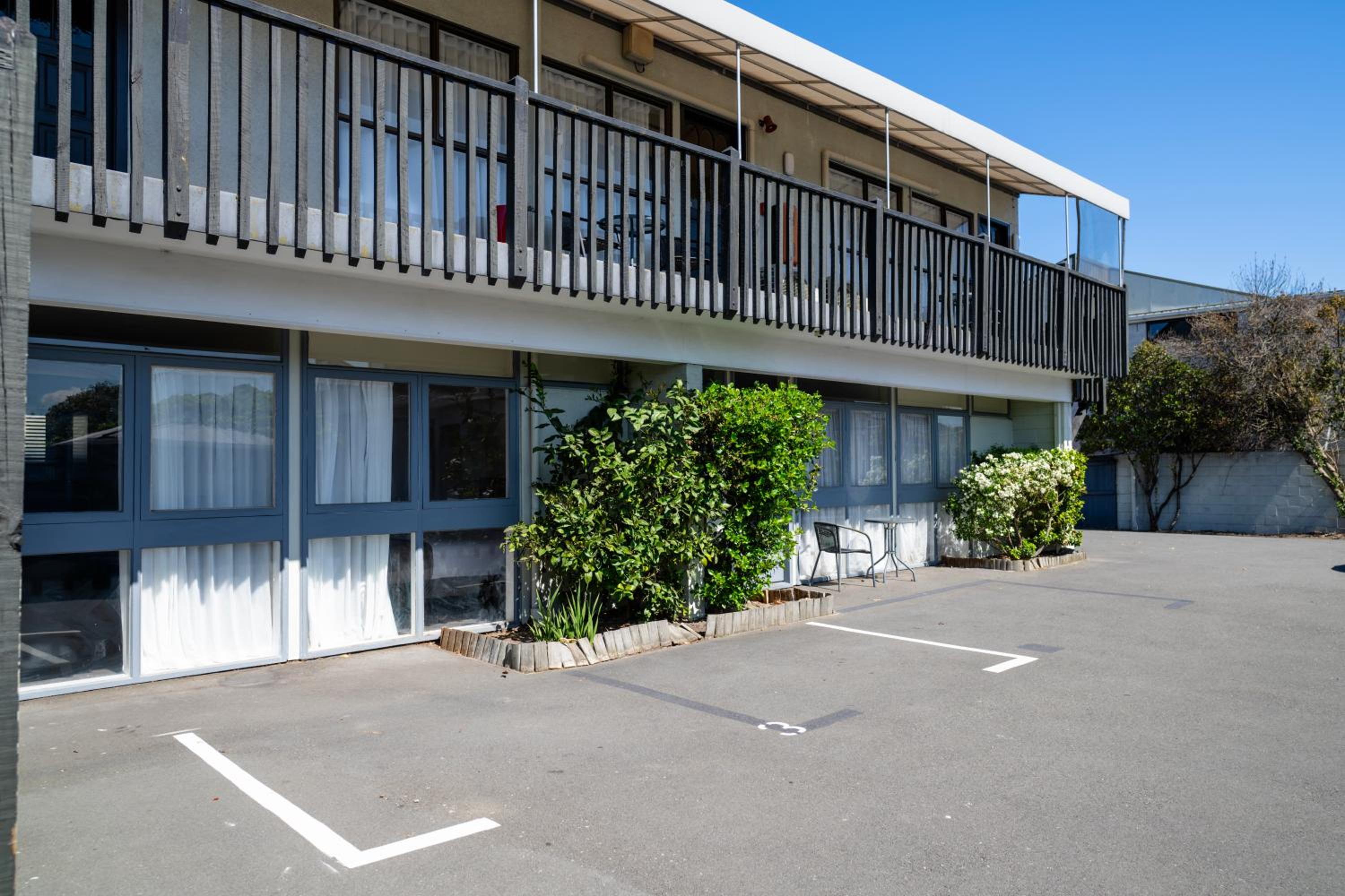 Merivale Court Motel & Apartments