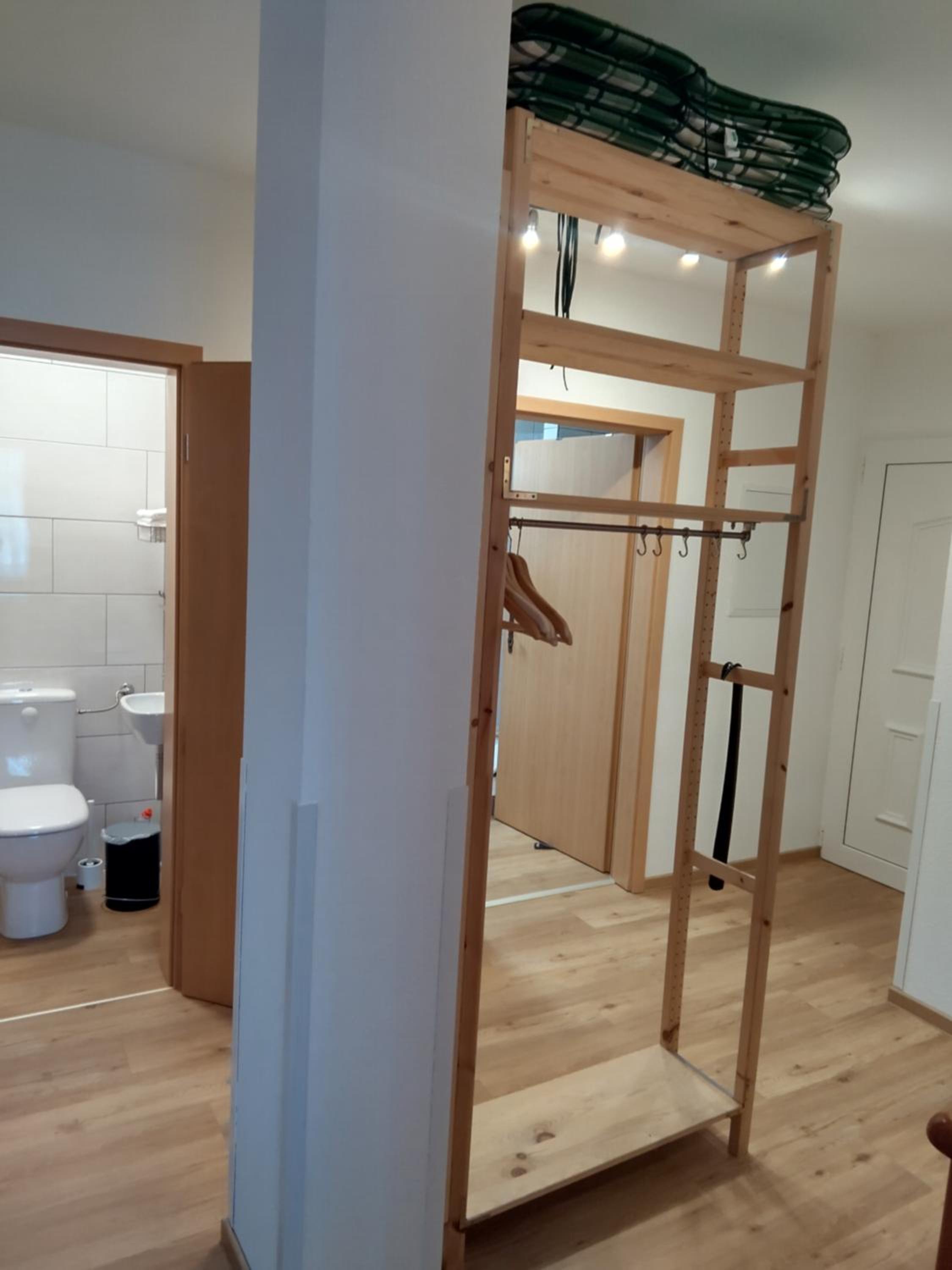 Photo 12
