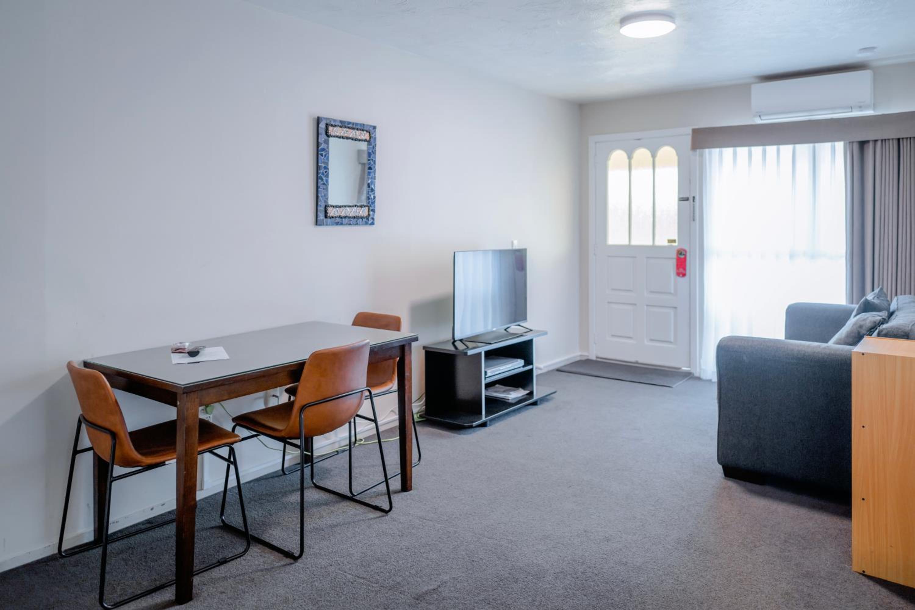 Merivale Court Motel & Apartments