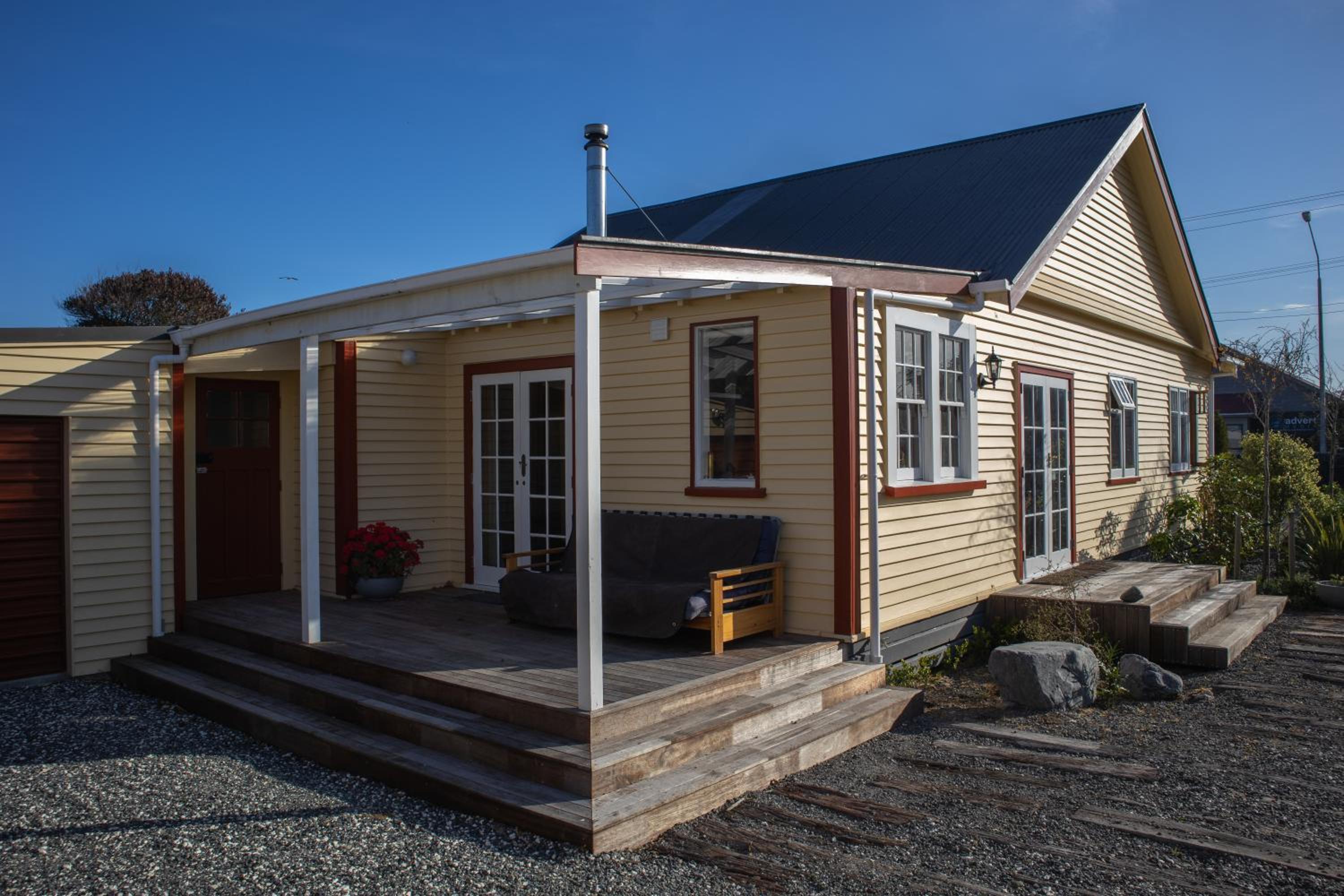 Kowhai Cottage Pizza Oven Central
