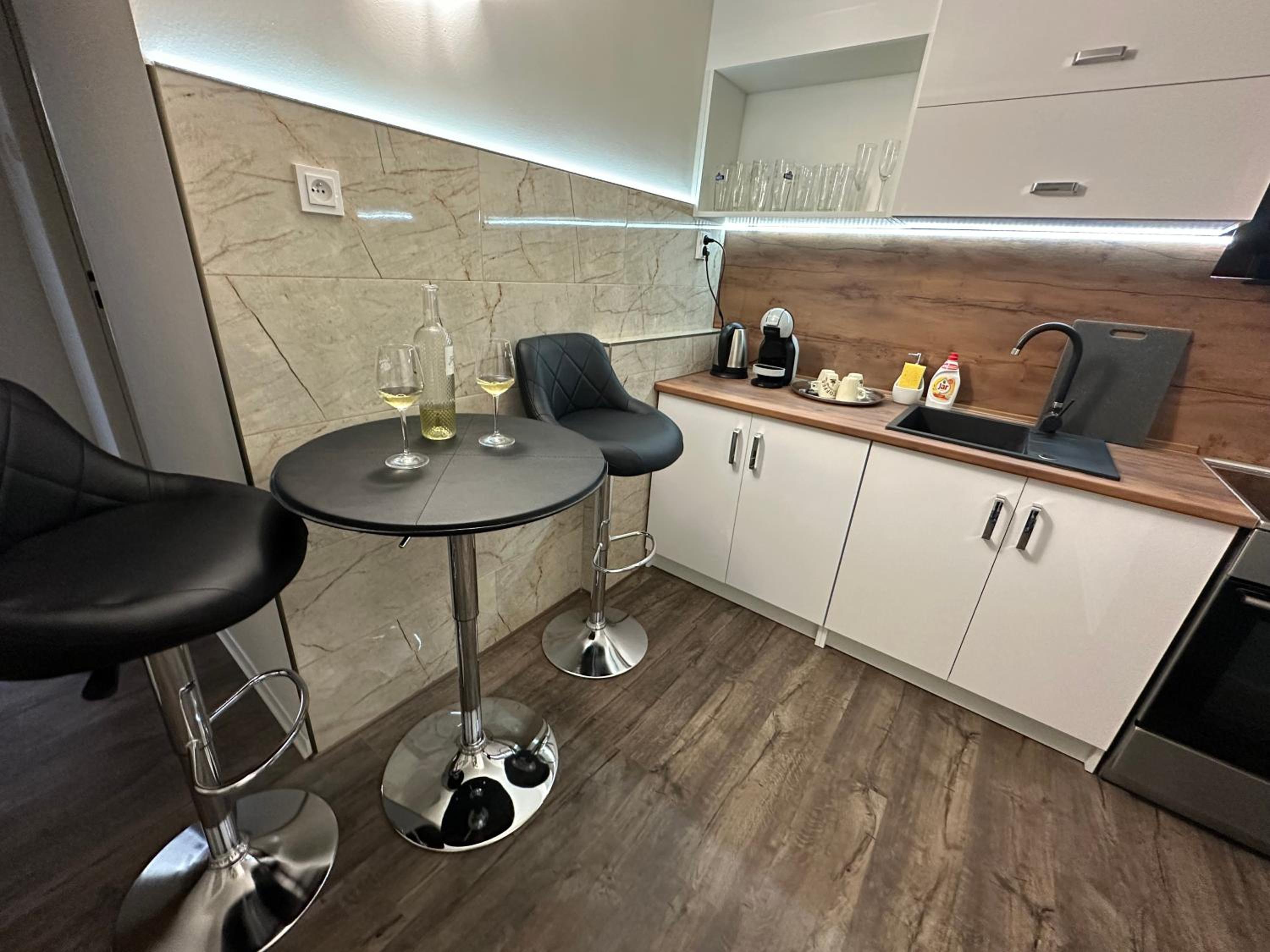 O2 Aréna -PVA expo - Tomy Apartment -Praha