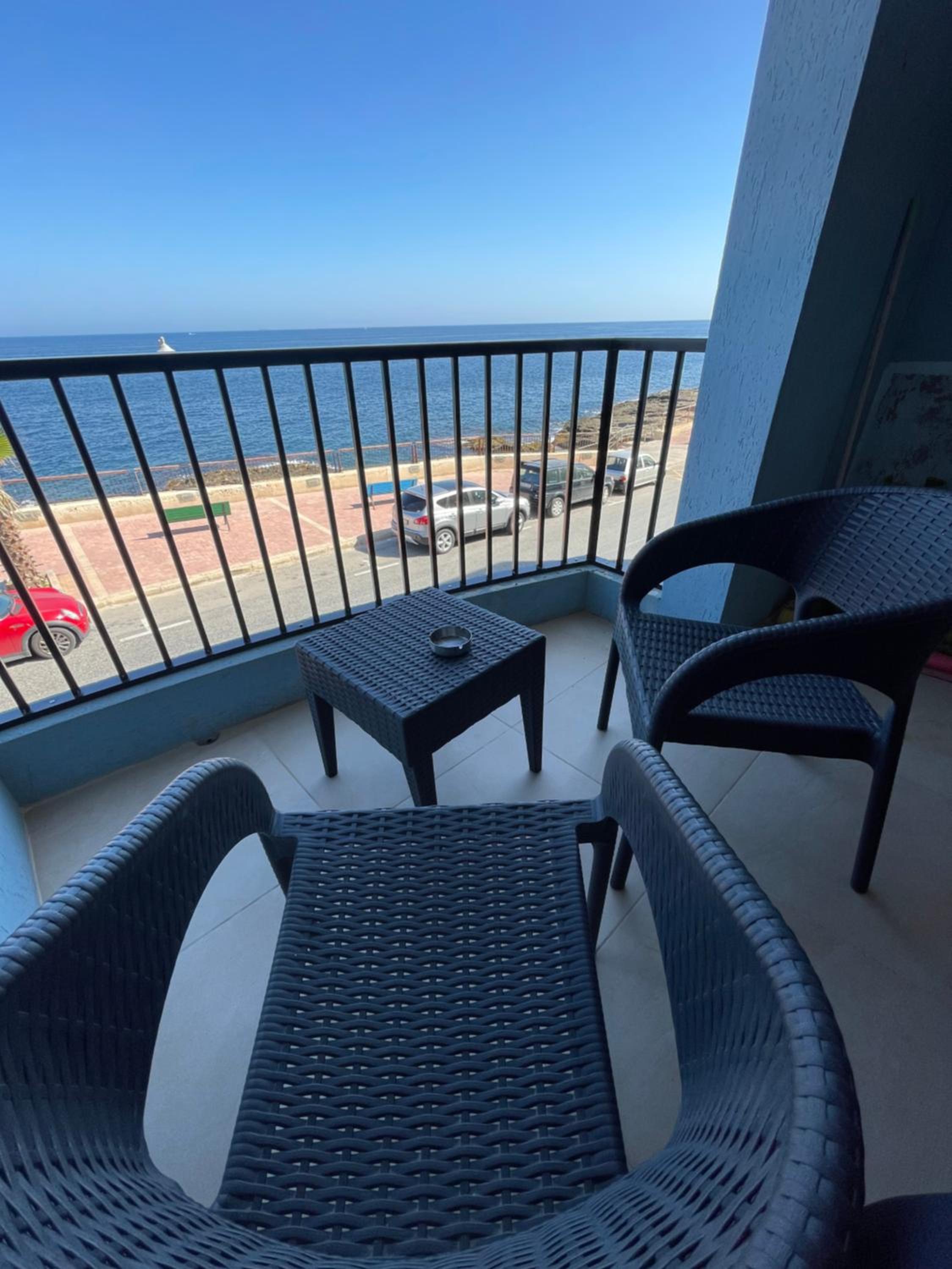 SG seaview apartment view 3
