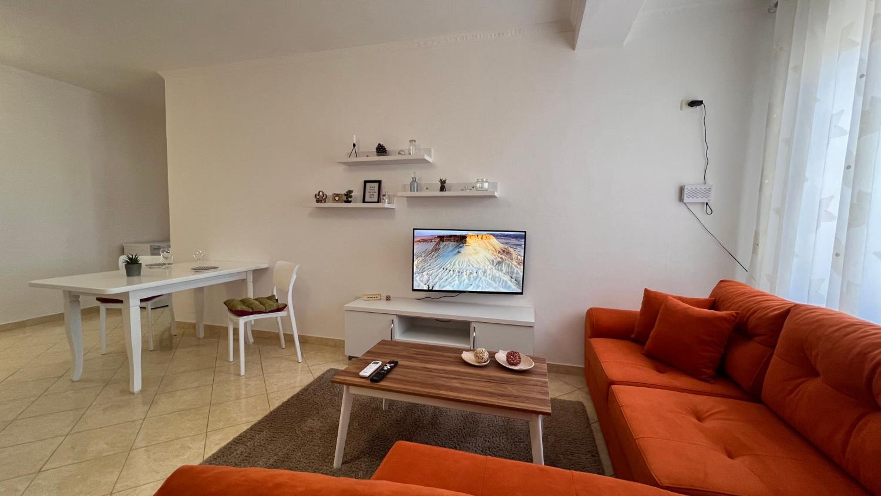 Danny Apartment
