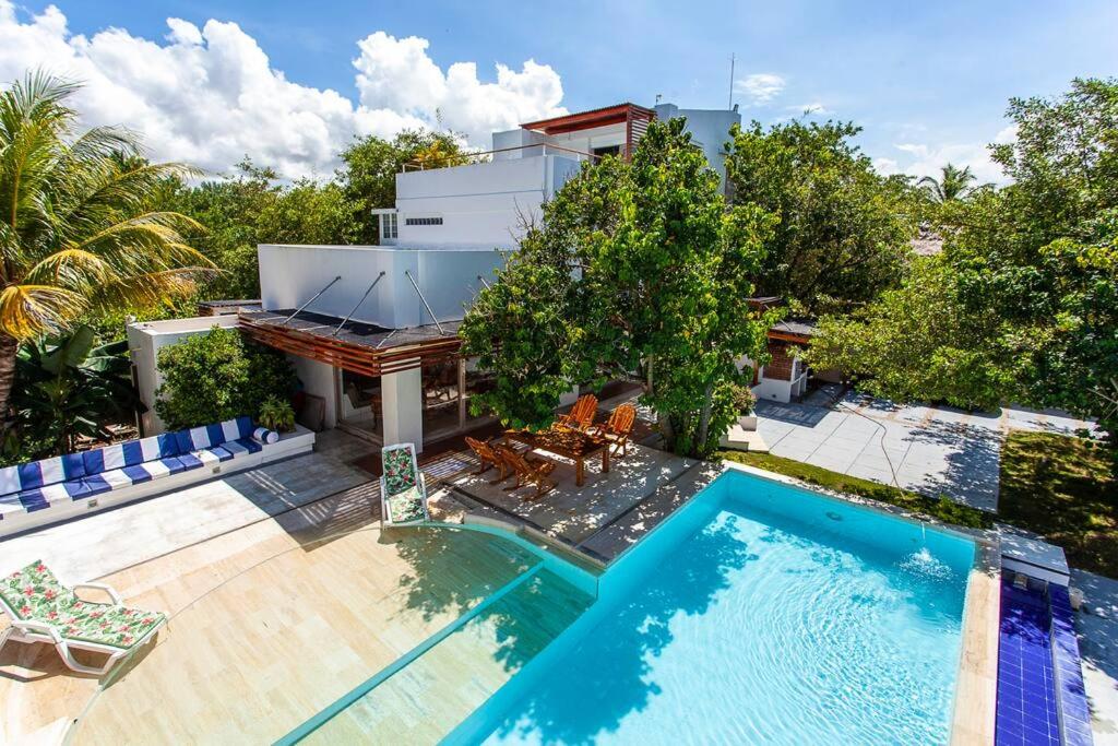dhozt Marlinda Beach House. Cartagena Colombia