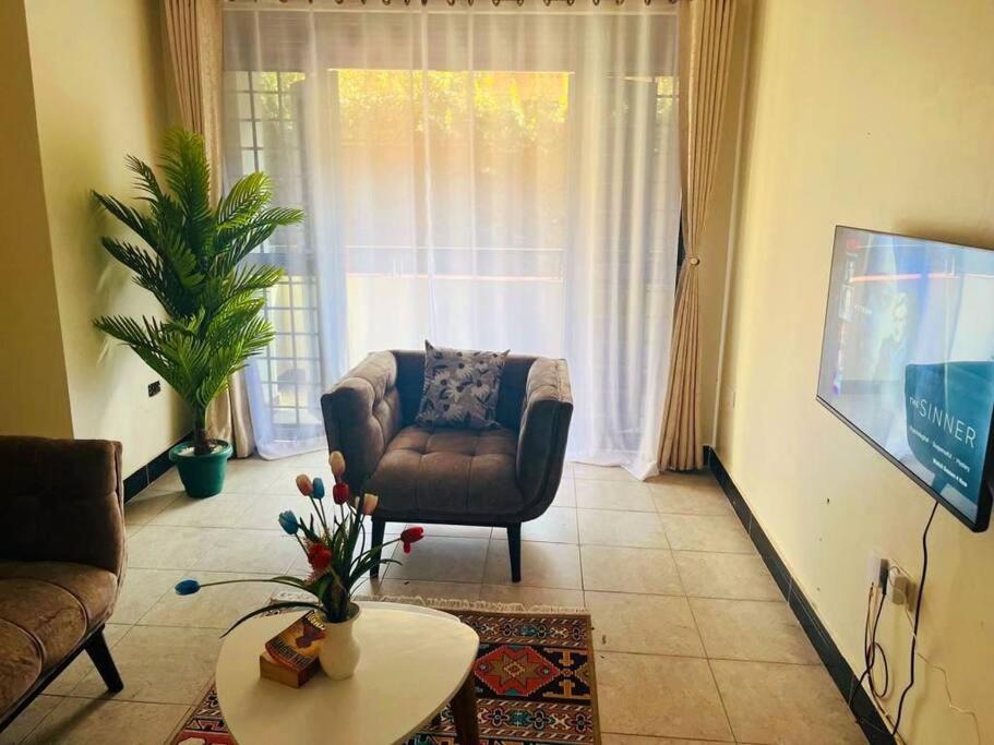 Cozy Restful 1BR Near Acacia Mall - 11 Mins Drive view 5