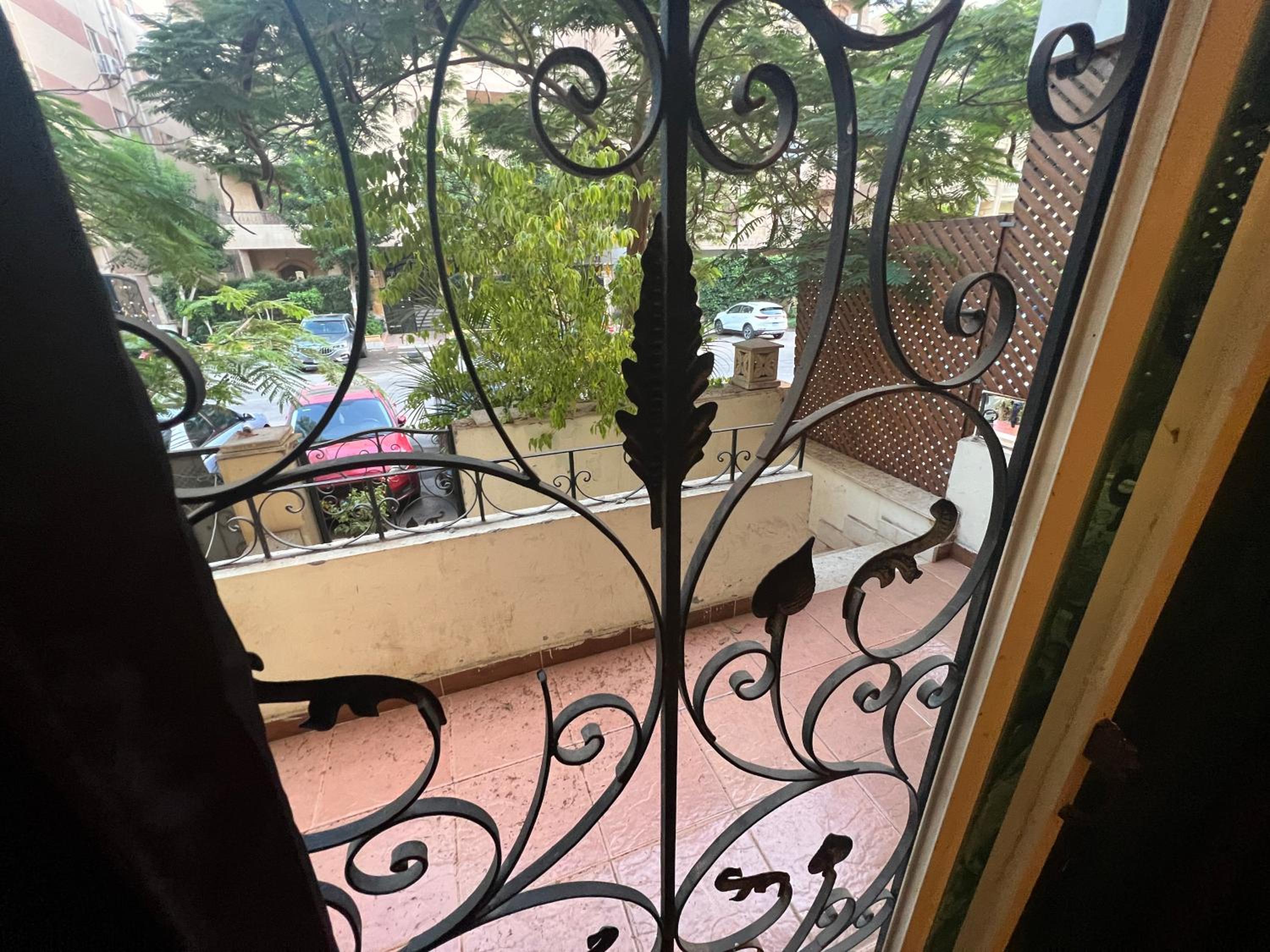 2 Bedroom Apartment with private entrance