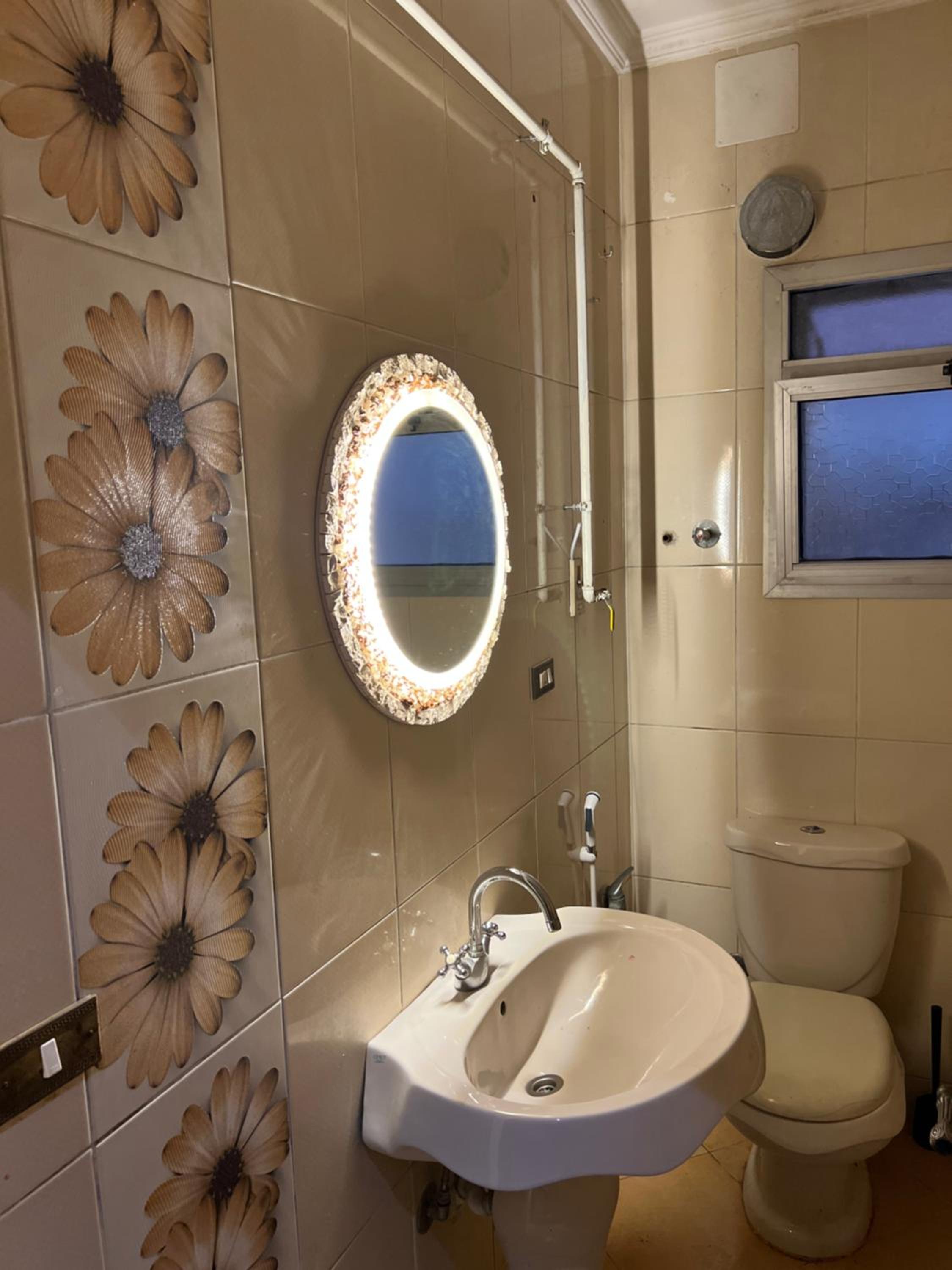 2 Bedroom Apartment with private entrance