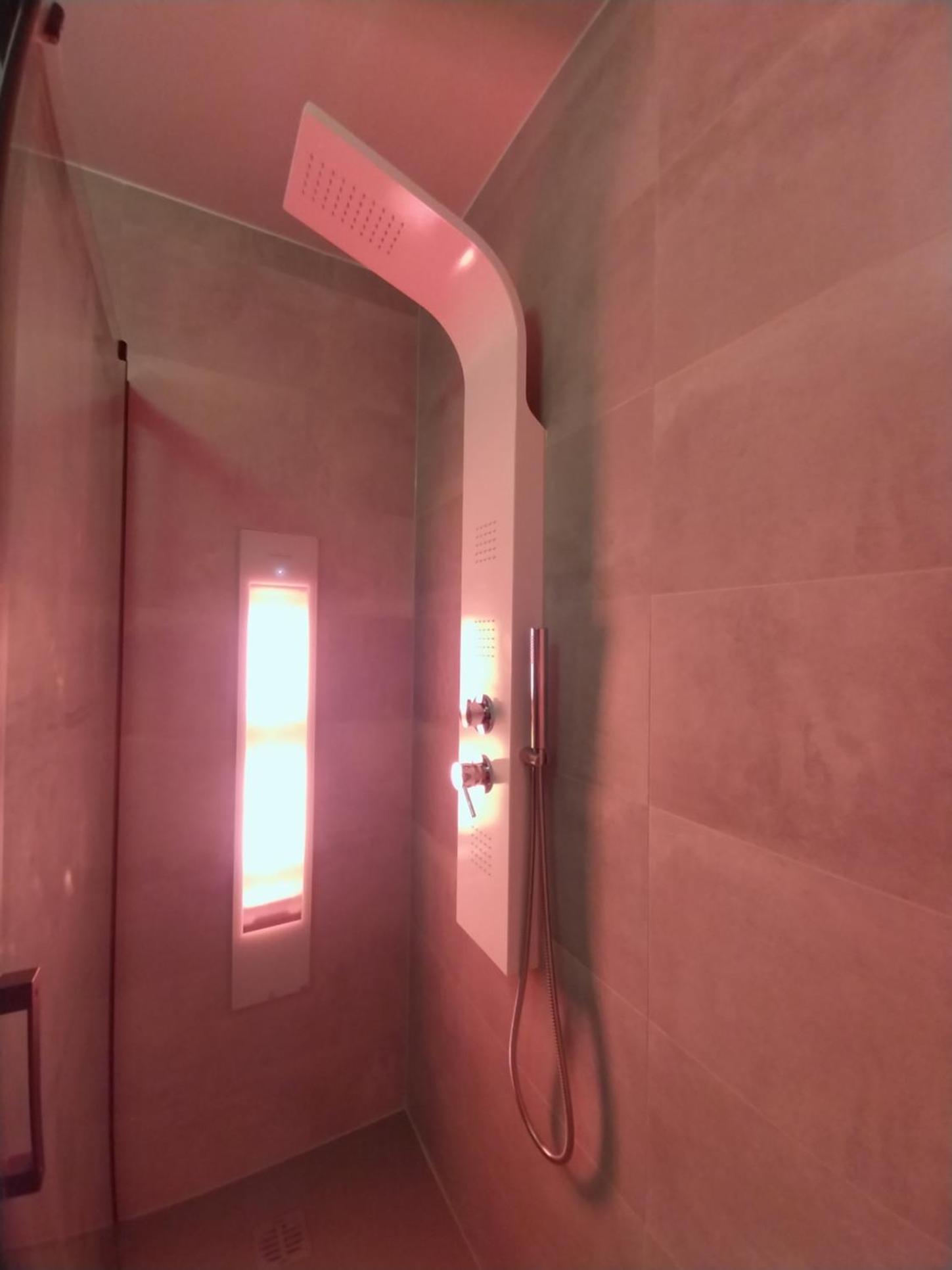 Apartment Relax with infrared Sunshower