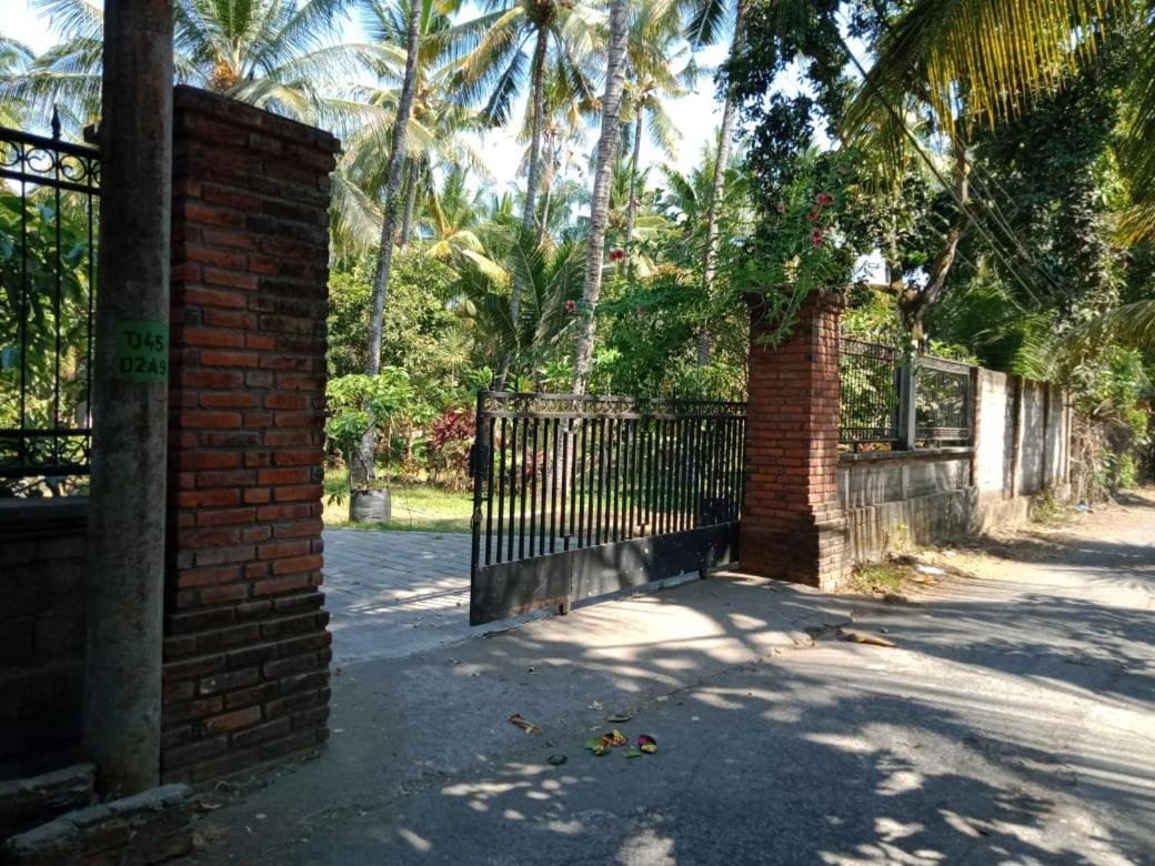 Oemah Bajangan to the Beach view 3