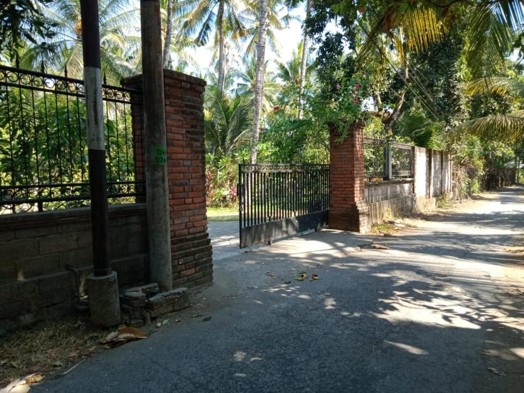 Oemah Bajangan to the Beach view 5