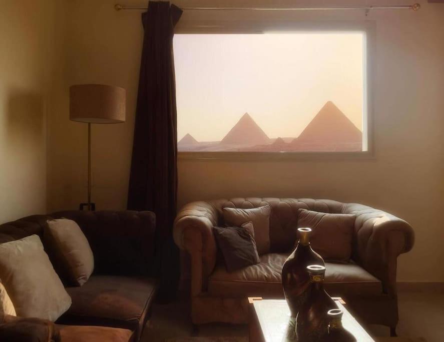 Modern 3BR Full pyramids view Apartment & Free Roof Acsess
