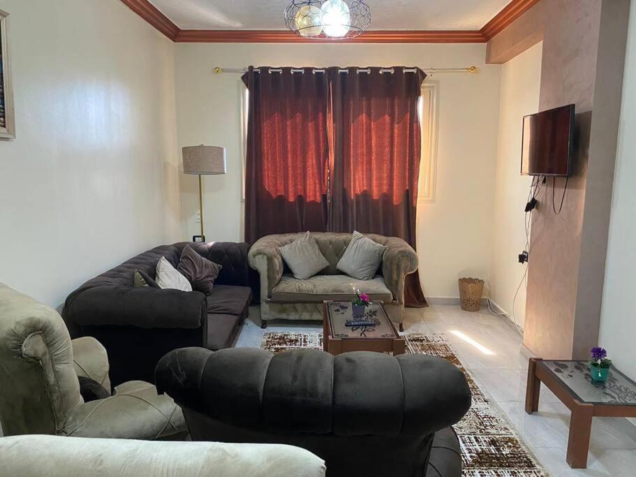 Modern 3BR Full pyramids view Apartment & Free Roof Acsess