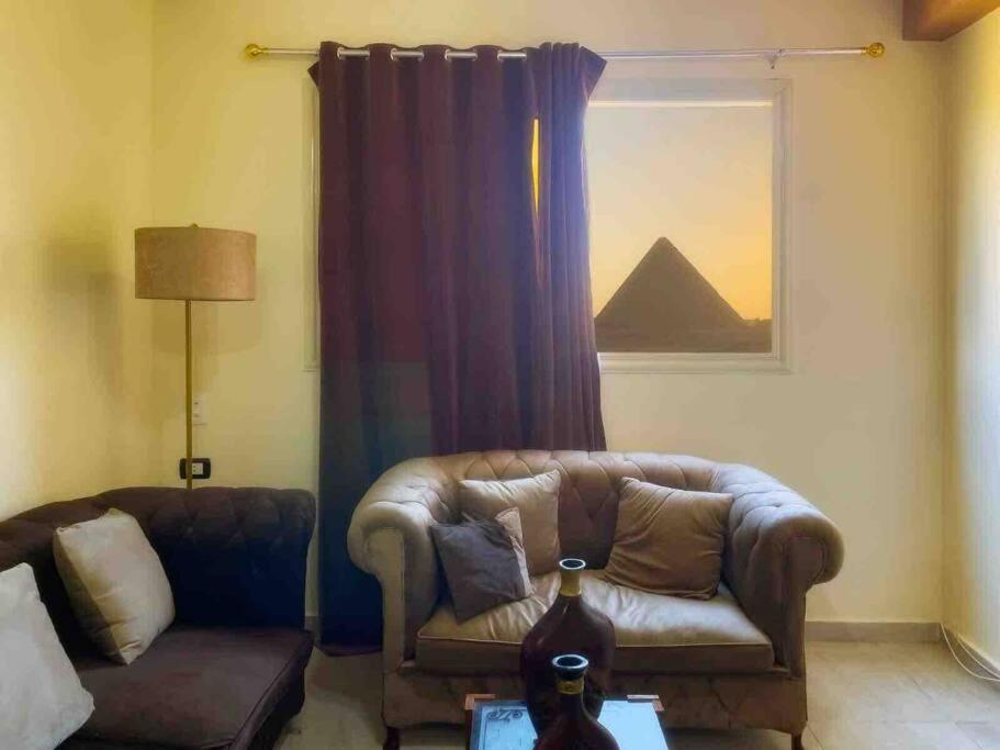 Modern 3BR Full pyramids view Apartment & Free Roof Acsess