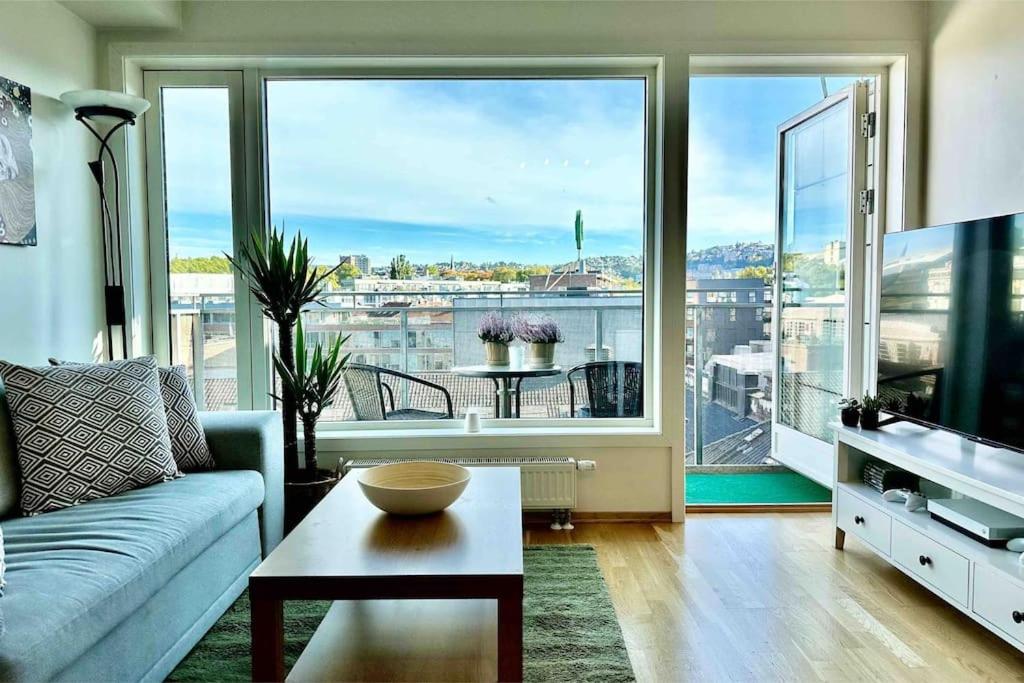 Lovely central flat with great view view 3