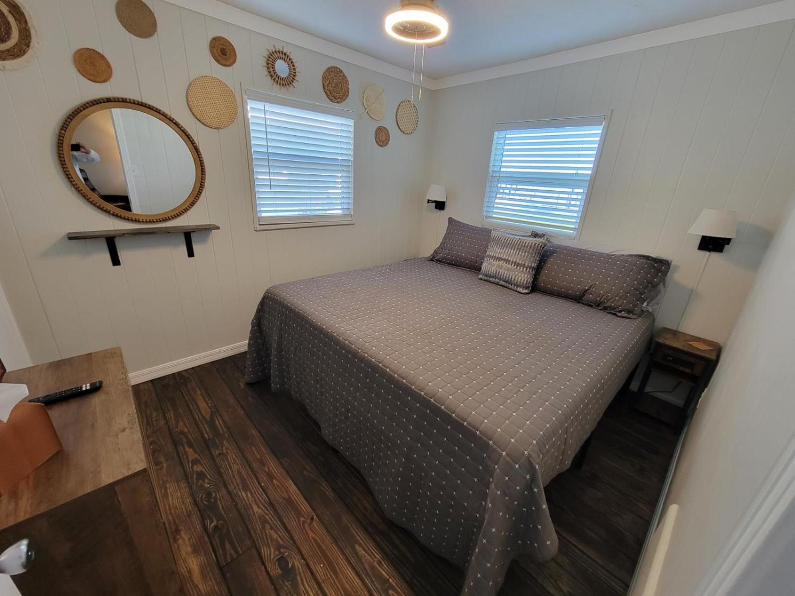 Camp St. Cabanas Unit 3 on Lake Dora view 5