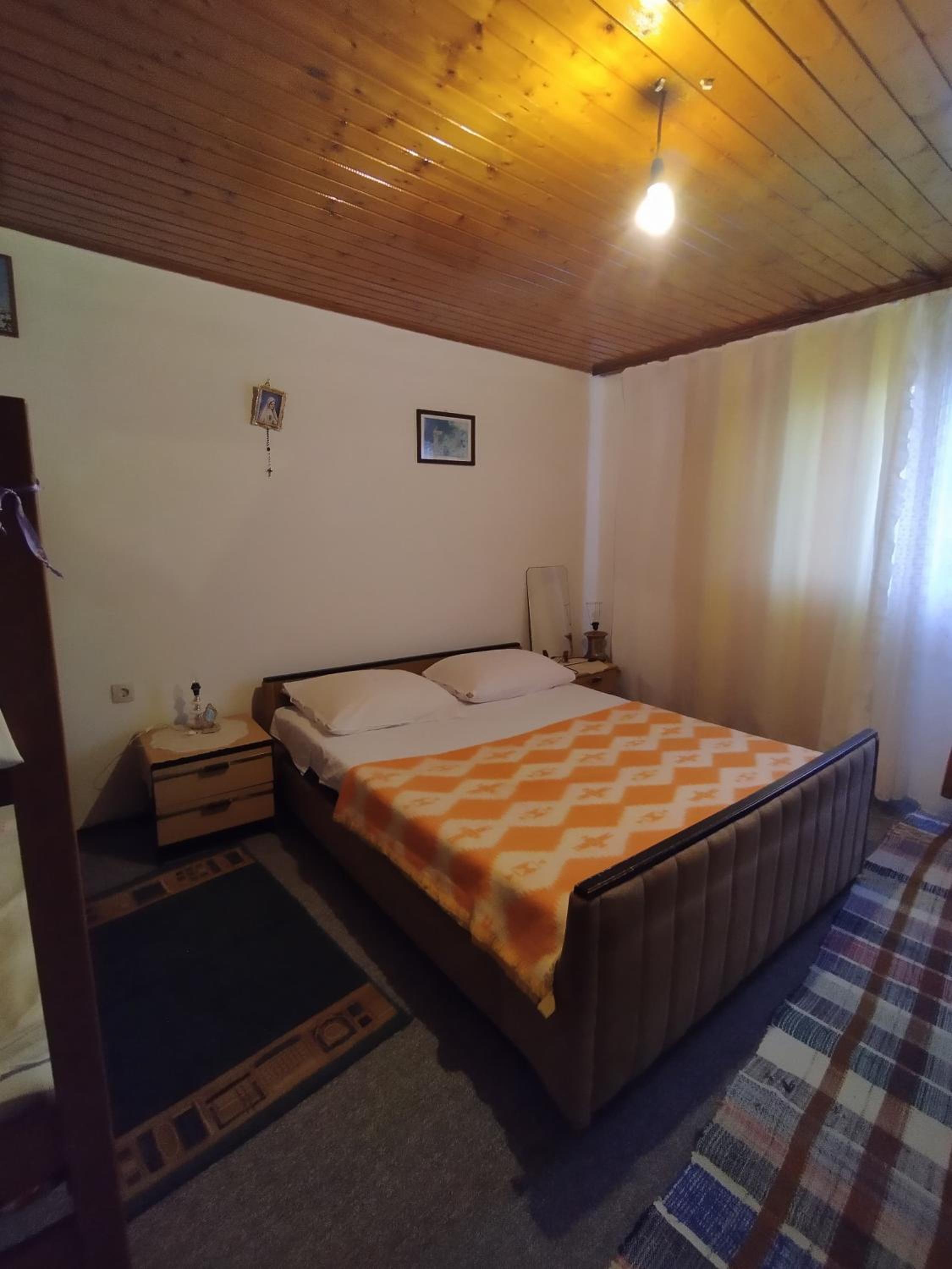 Village House Rošnjače