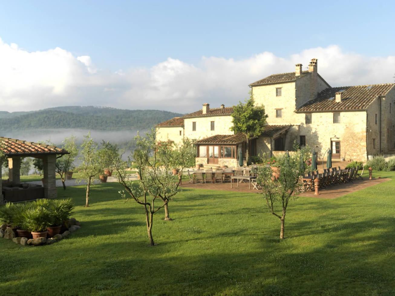 Villa Vittorio by PosarelliVillas