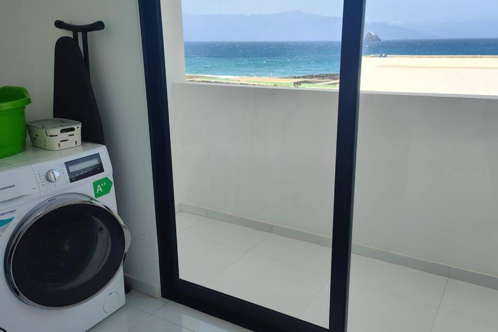 Luxury Penthouse with Private Pool, Ocean, City & Mountain view 6 Pers 2 BR