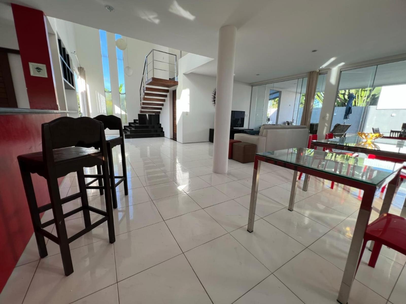 Casa de praia no Hibiscus Beach Clube, Condomínio Angras de Ipioca.