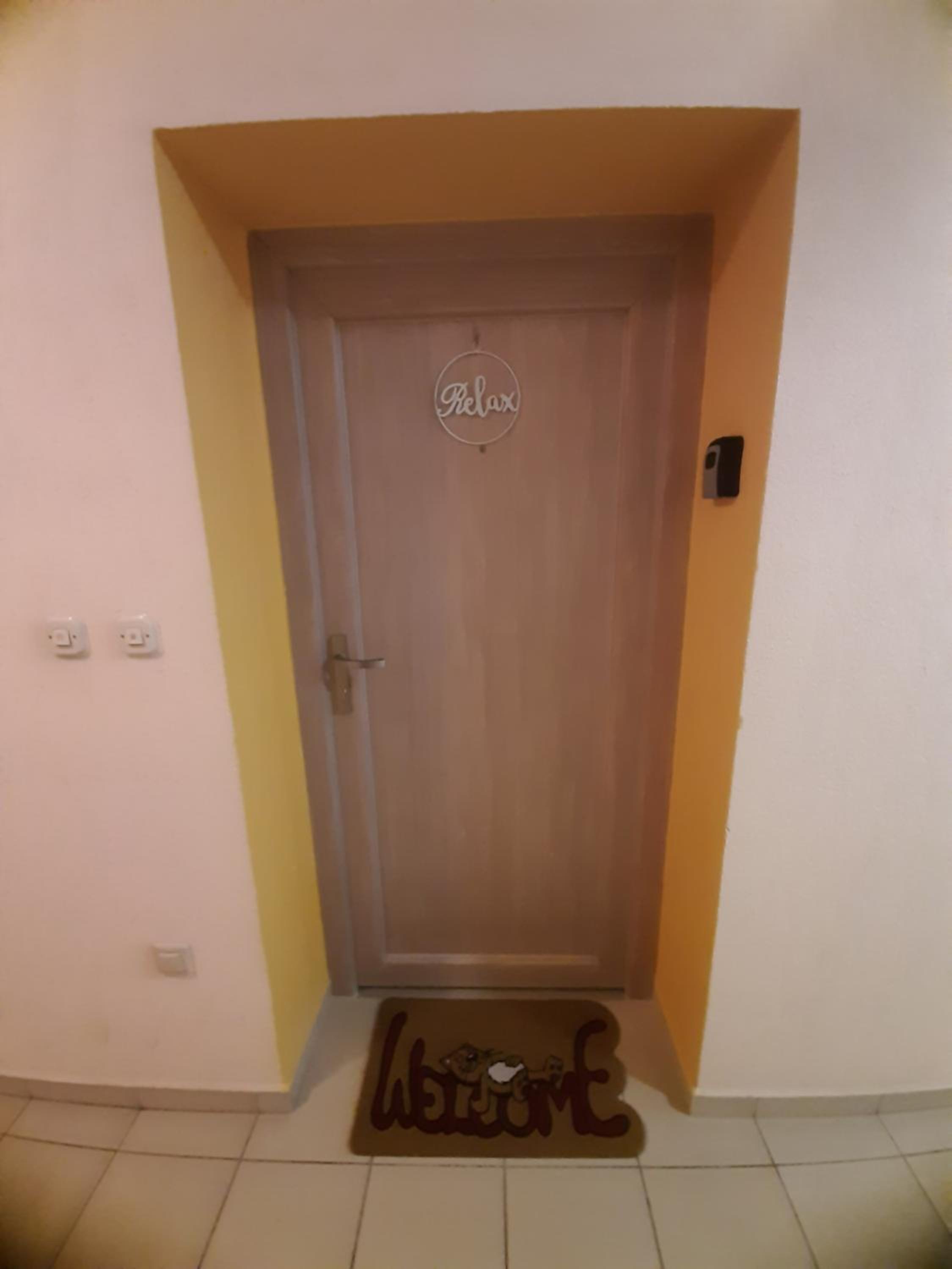Apartment Relax with infrared Sunshower