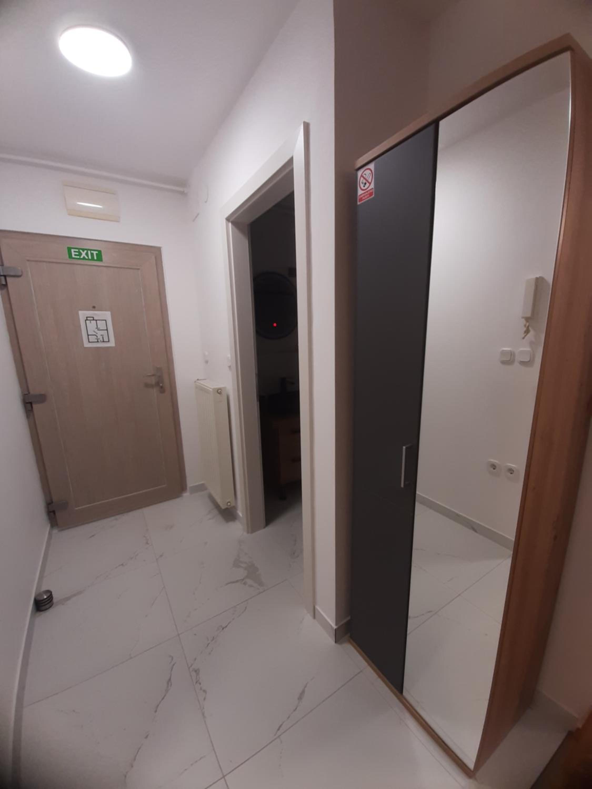 Apartment Relax with infrared Sunshower