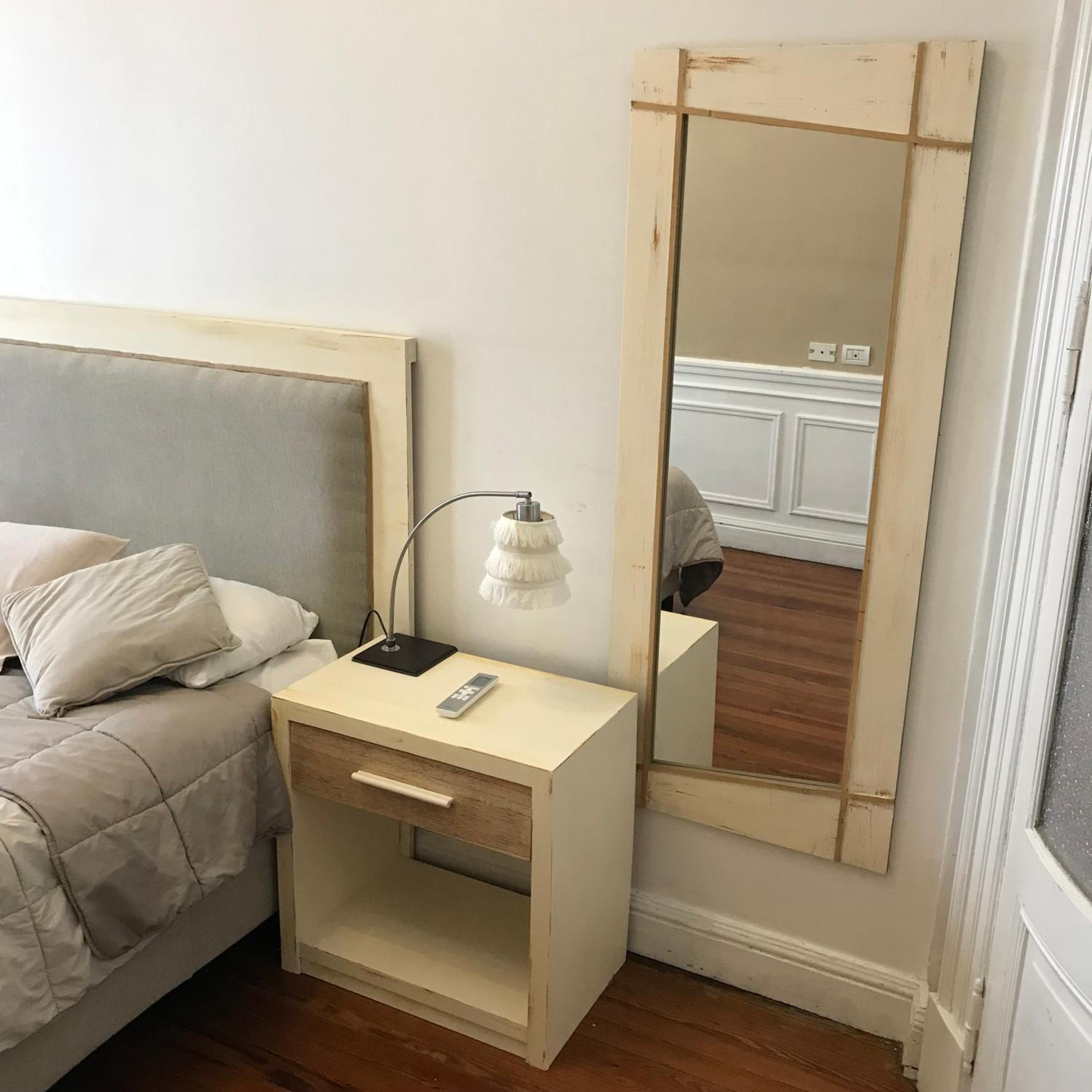 Spacious 2BR Historic Apartment Executive Ready Fast WiFi