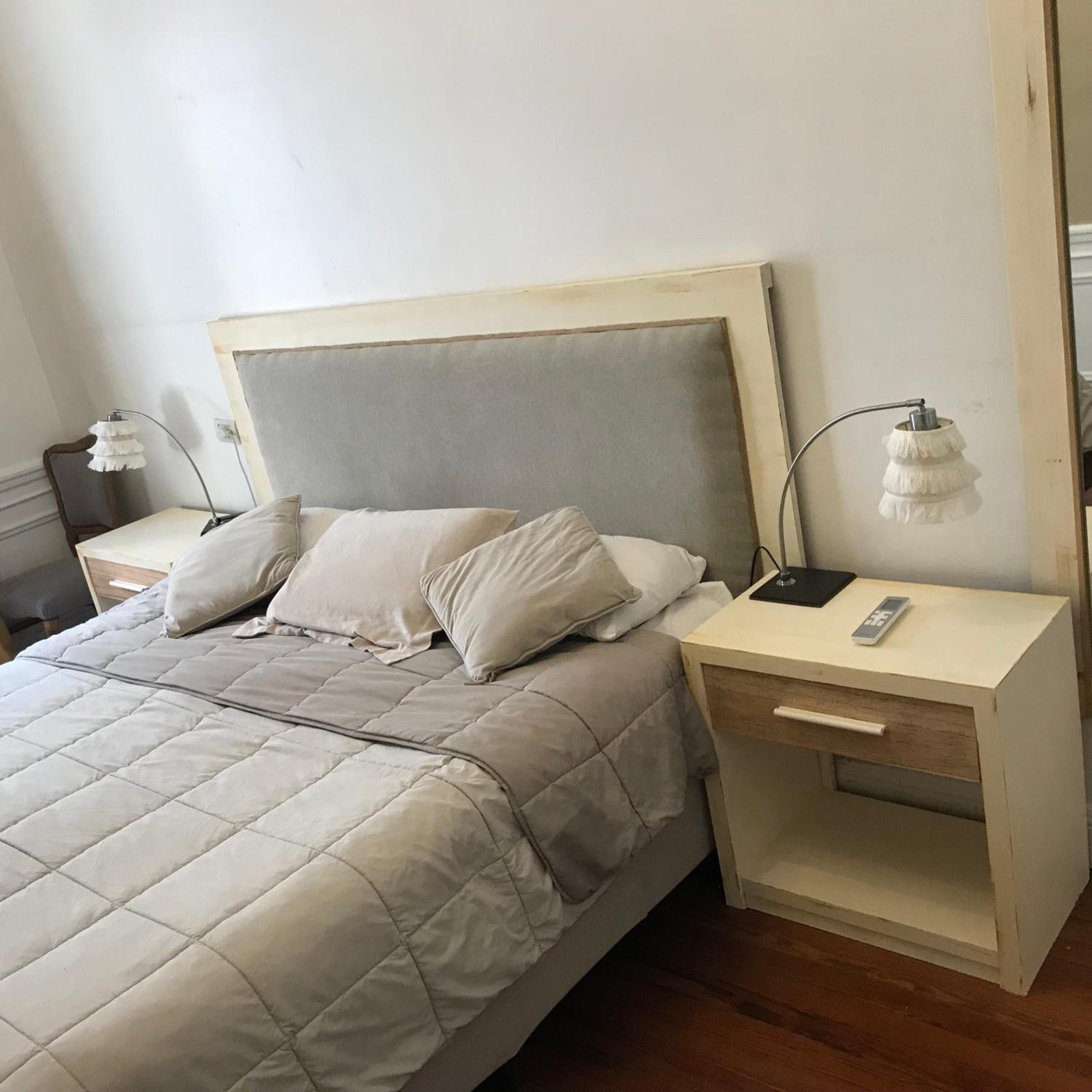 Spacious 2BR Historic Apartment Executive Ready Fast WiFi