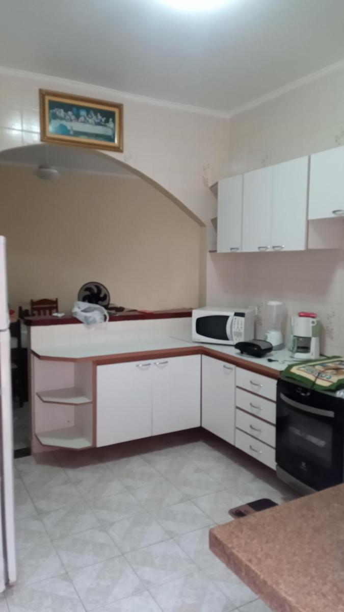 Casa na quadra da Praia de Peruíbe
