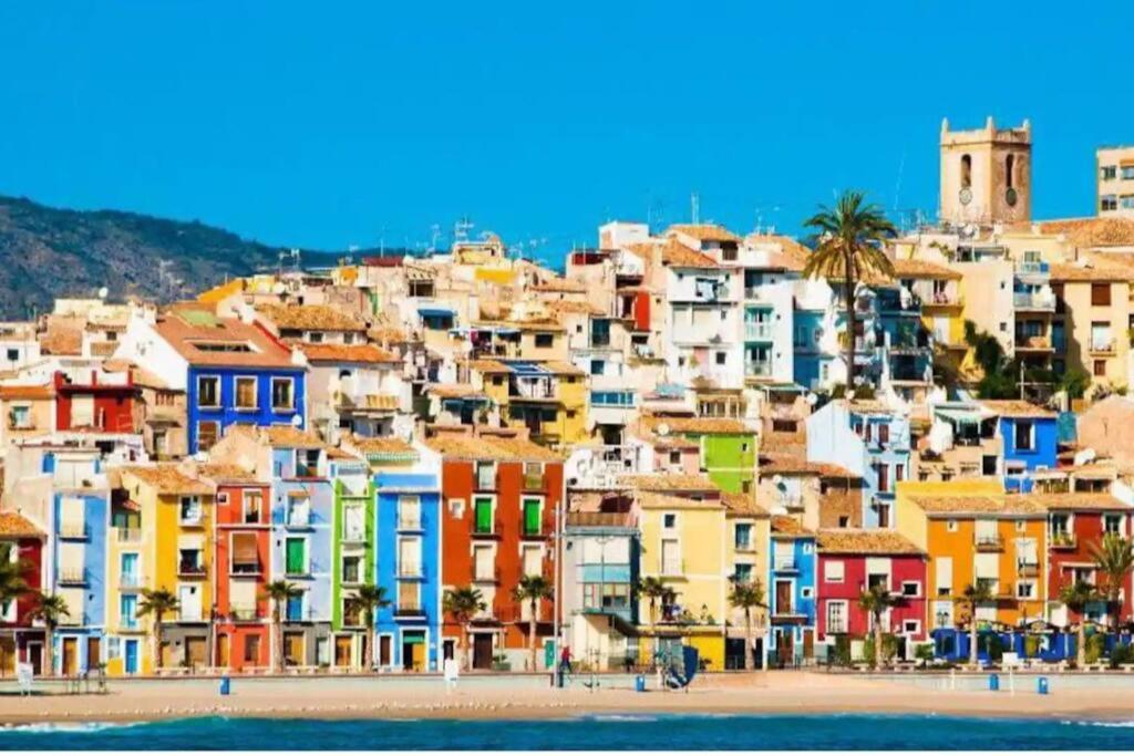 Tranquilidad a la Orilla del Mar