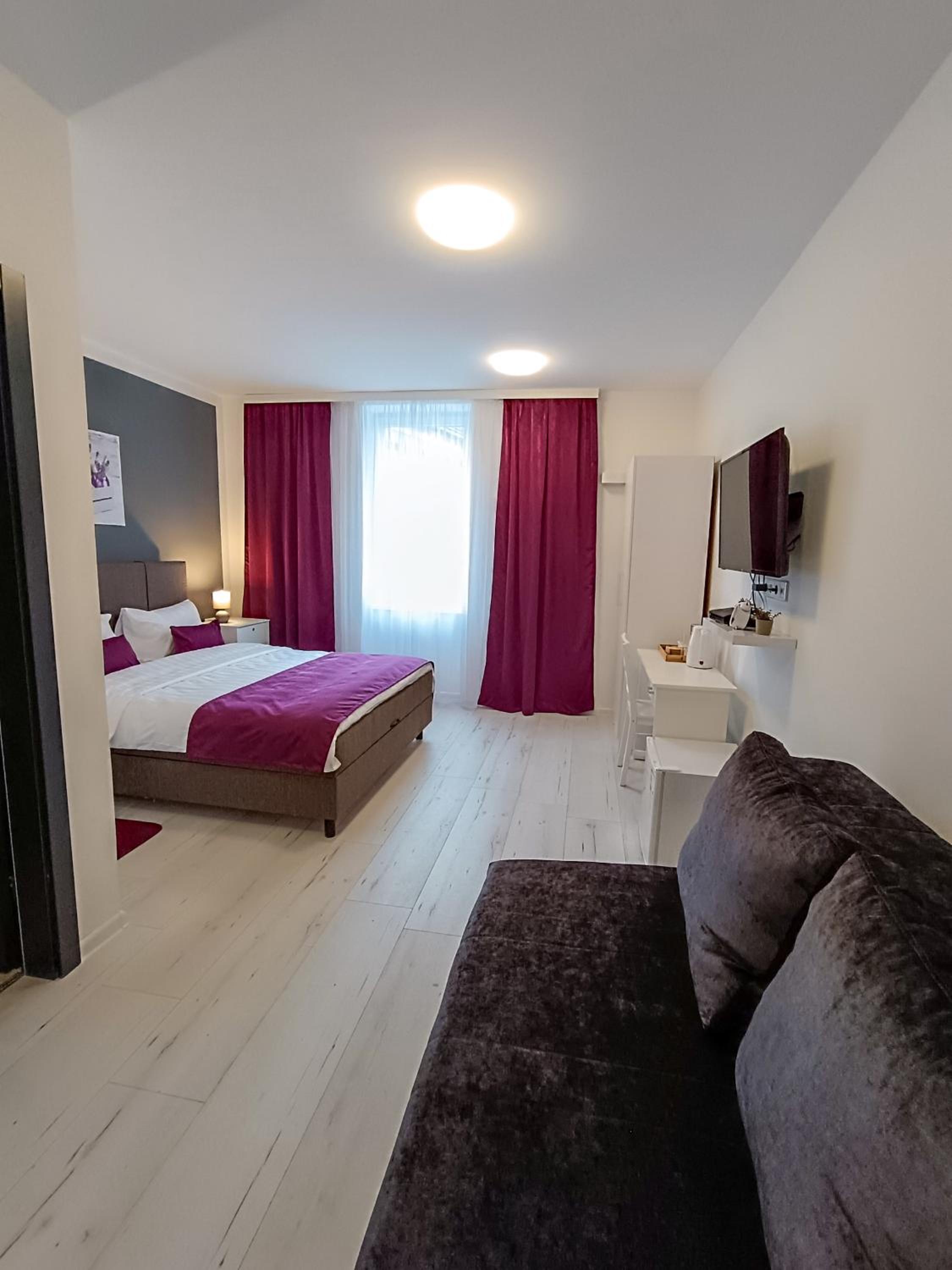 Apartments Ajša