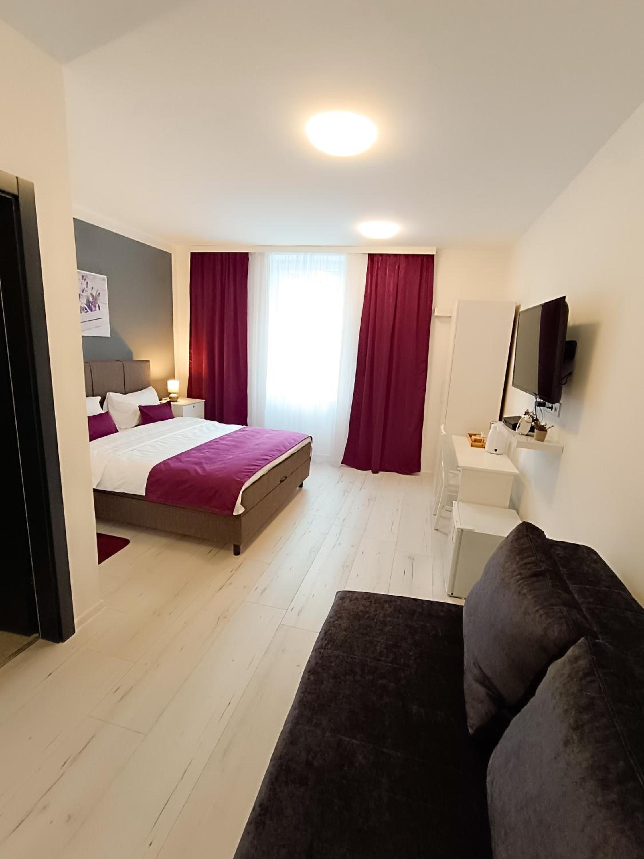 Apartments Ajša