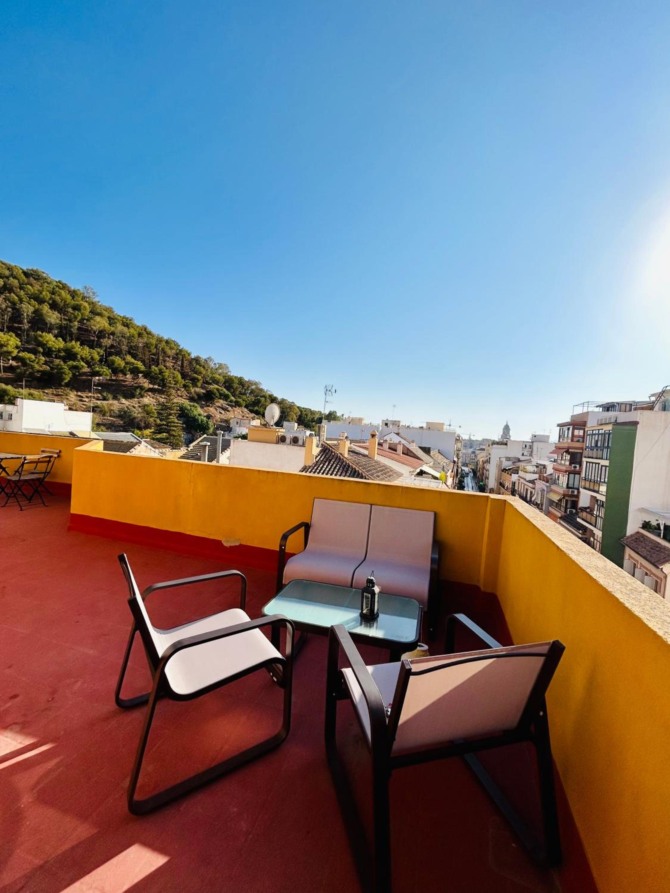 Terrace Relax Apartment. City & Beach