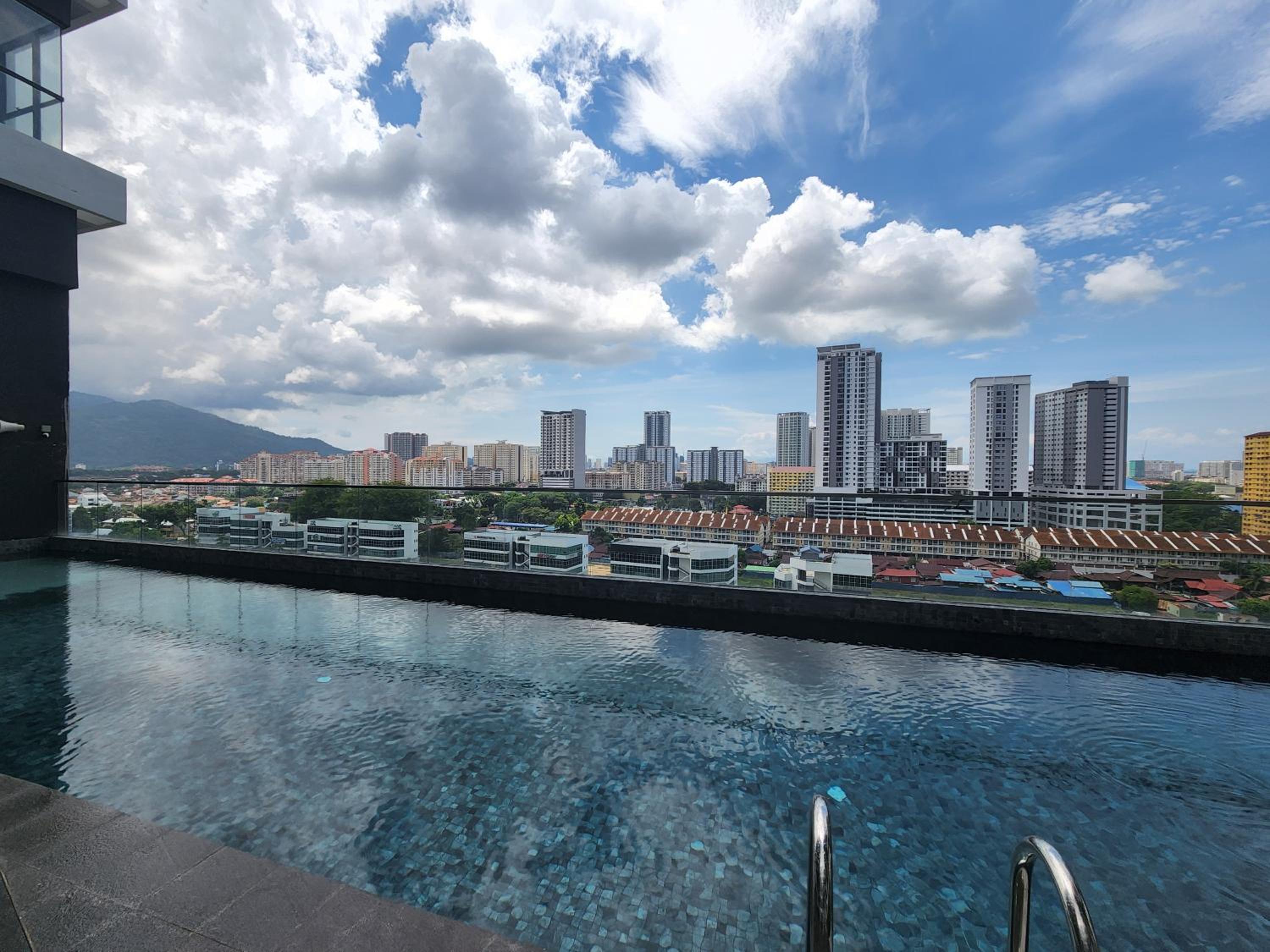 Executive Premium Urban Suites - Jelutong photo 7