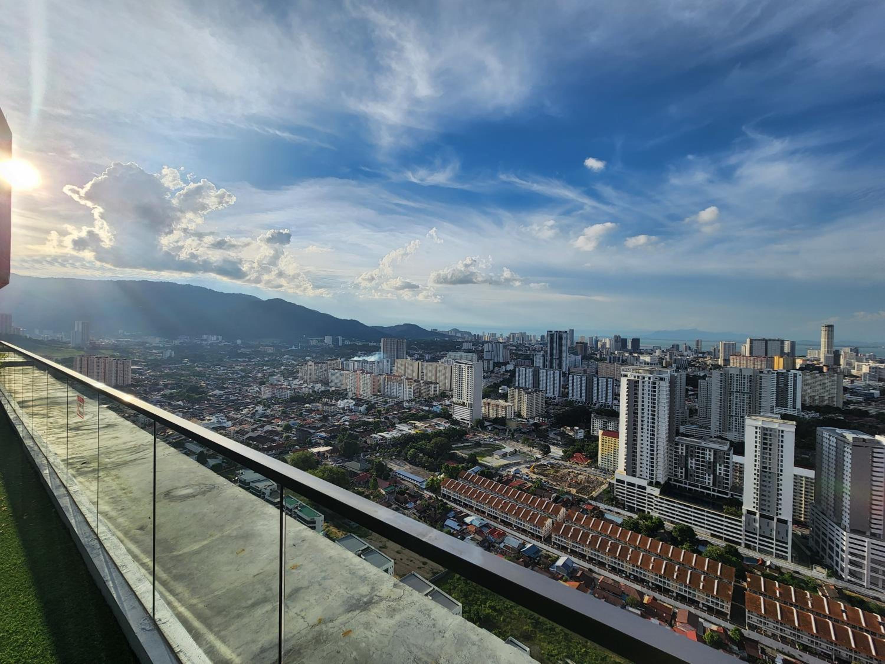 Executive Premium Urban Suites - Jelutong view 5