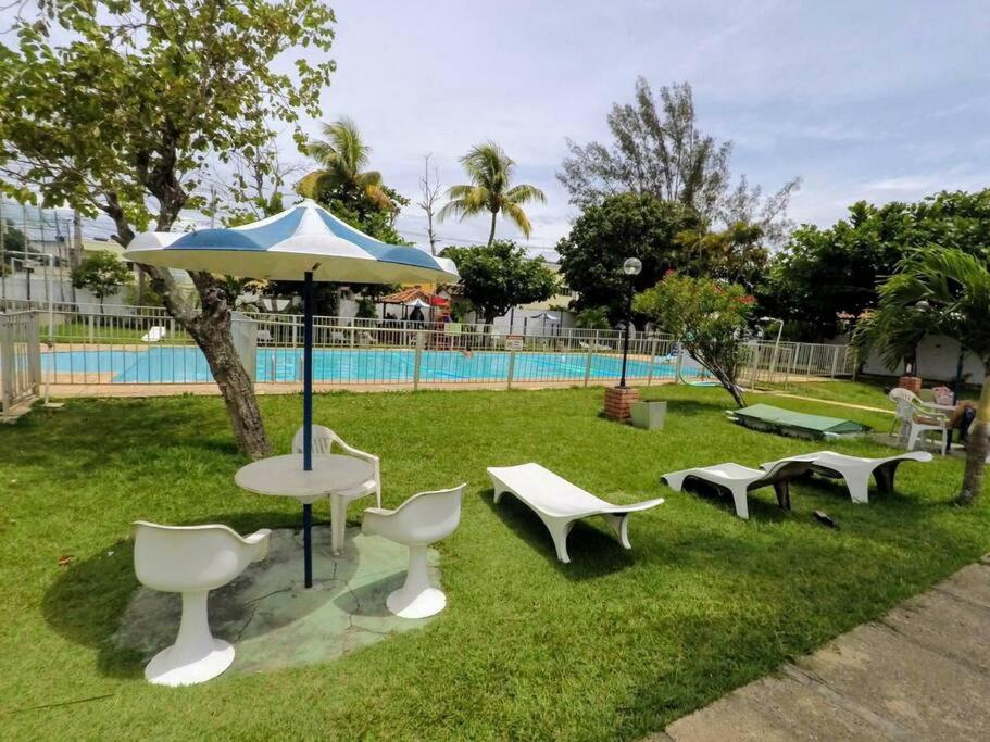 Loft em condomínio com piscina em Cabo Frio