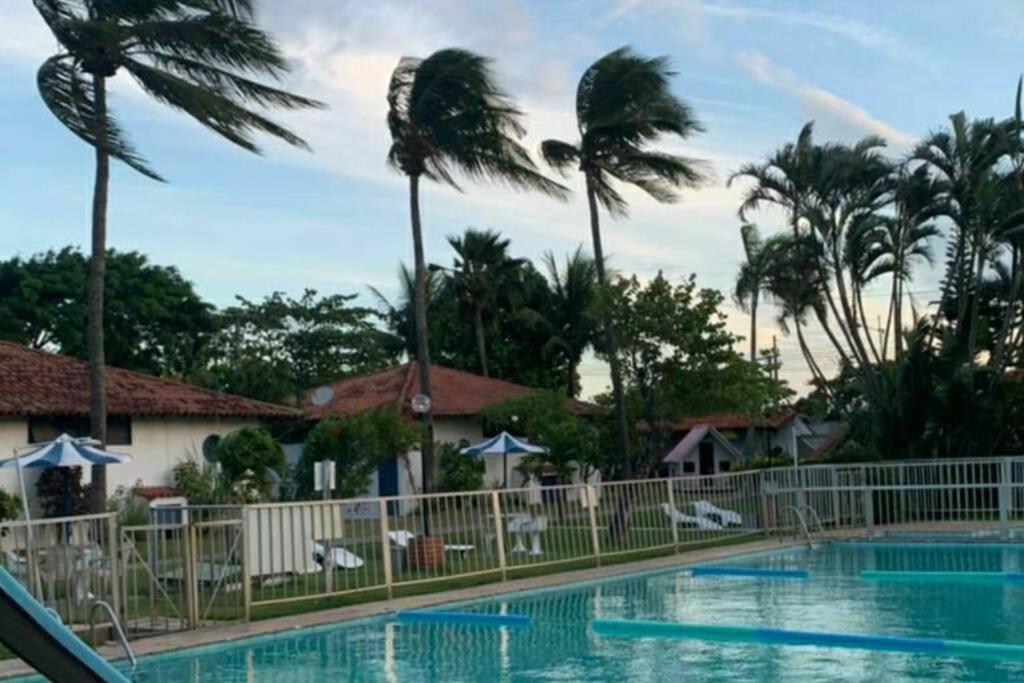 Loft em condomínio com piscina em Cabo Frio