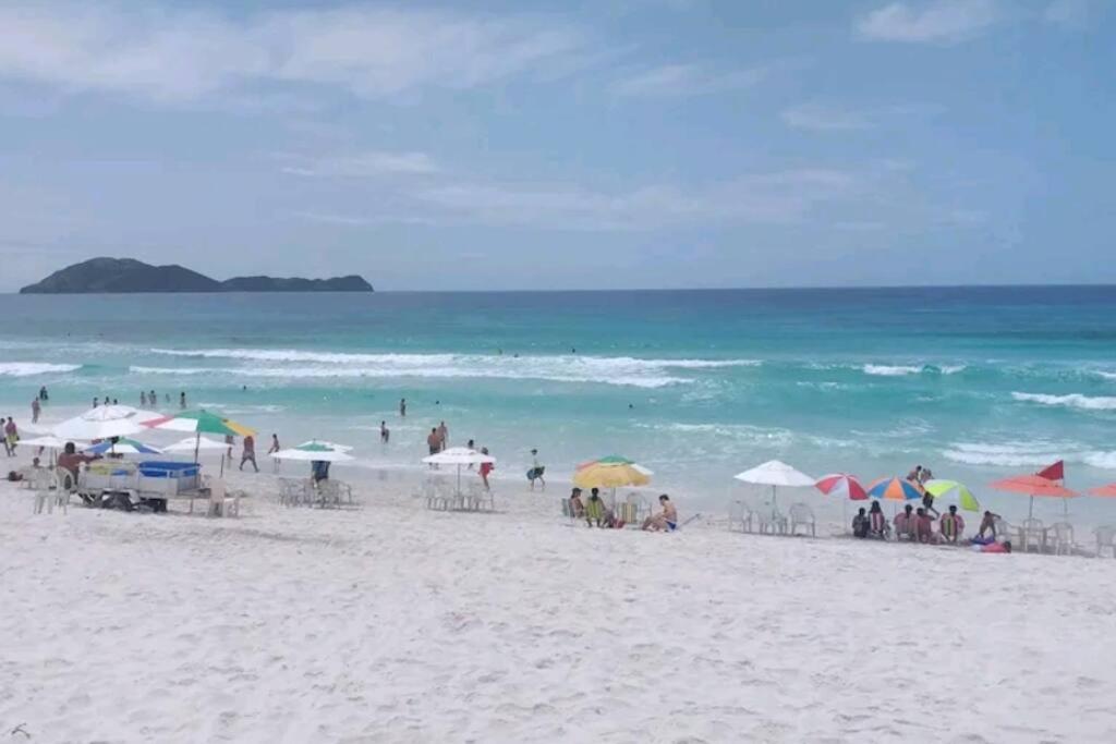 Loft em condomínio com piscina em Cabo Frio