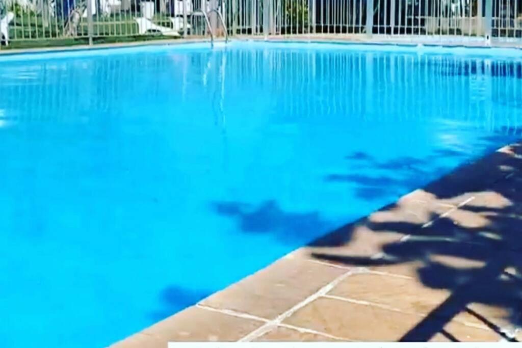 Loft em condomínio com piscina em Cabo Frio